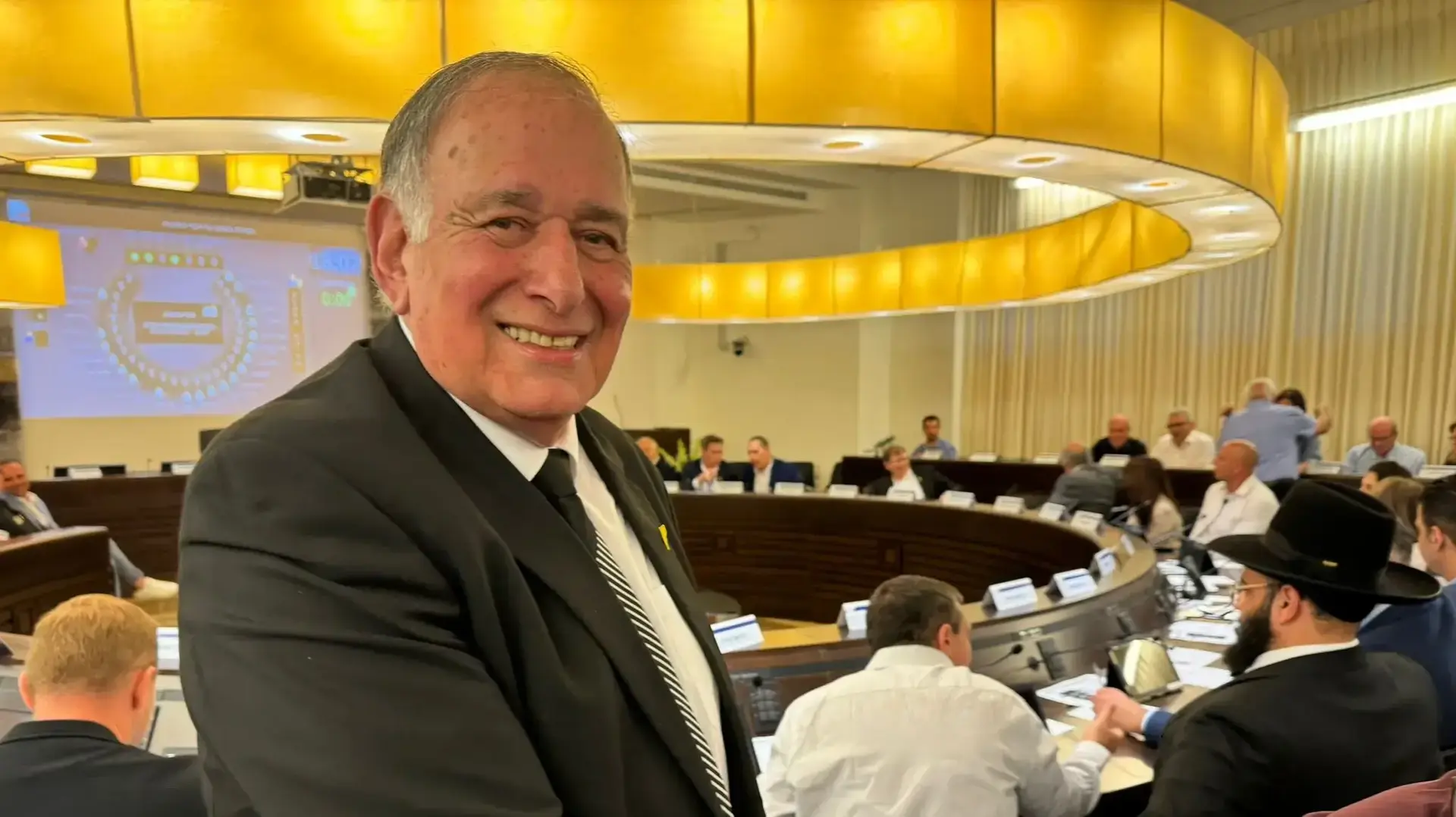 יונה יהב, ישיבת מועצת עיר, חיפה, 3 באפריל 2024 יונה יהב, ישיבת מועצת עיר, חיפה, 3 באפריל 2024