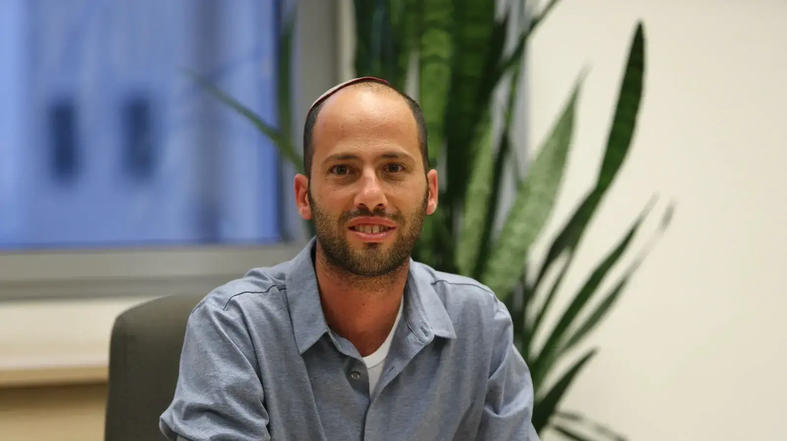 עו"ד יותם טולוב מהתנועה לעצמאות עו"ד יותם טולוב מהתנועה לעצמאות