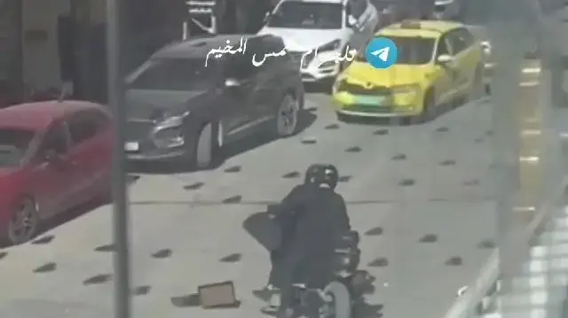 השודדים נמלטים עם השלל מטולכרם השודדים נמלטים עם השלל מטולכרם