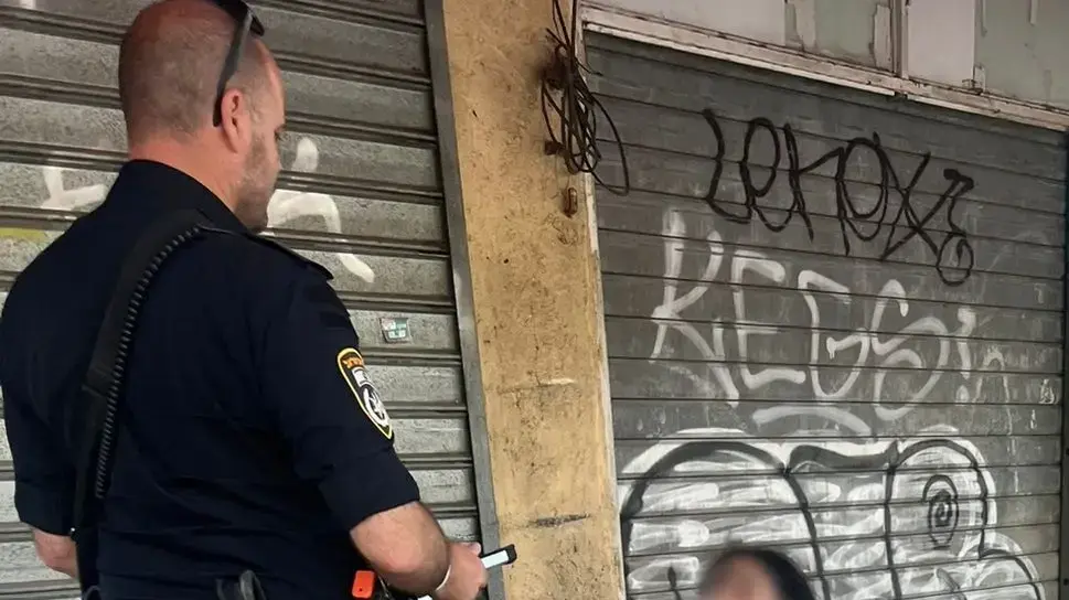 שוטרי תחנת חדרה איתרו ילד כבן שנתיים משוטט לבדו ברחובות העיר, 6 באפריל 2024
