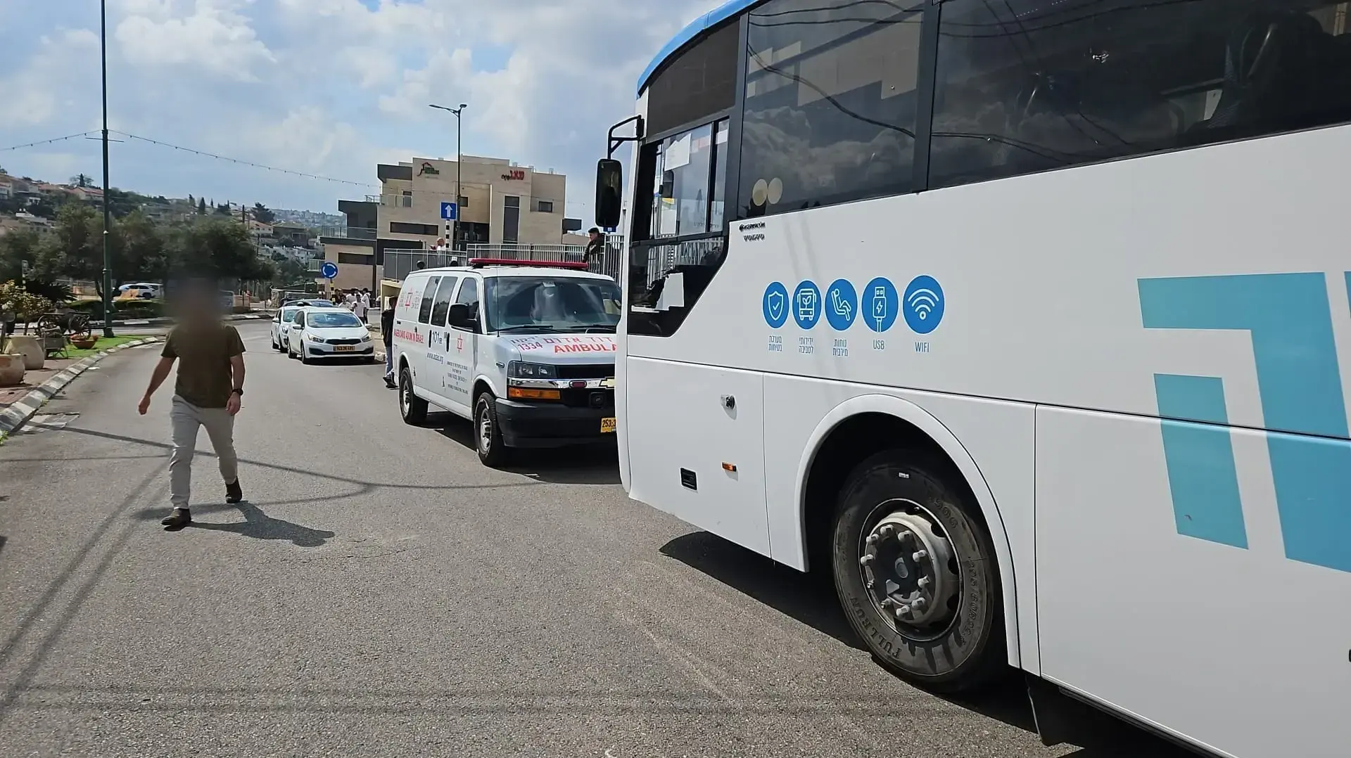 פיגוע ירי לעבר אוטובוס בשומרון 07 באפריל 2024