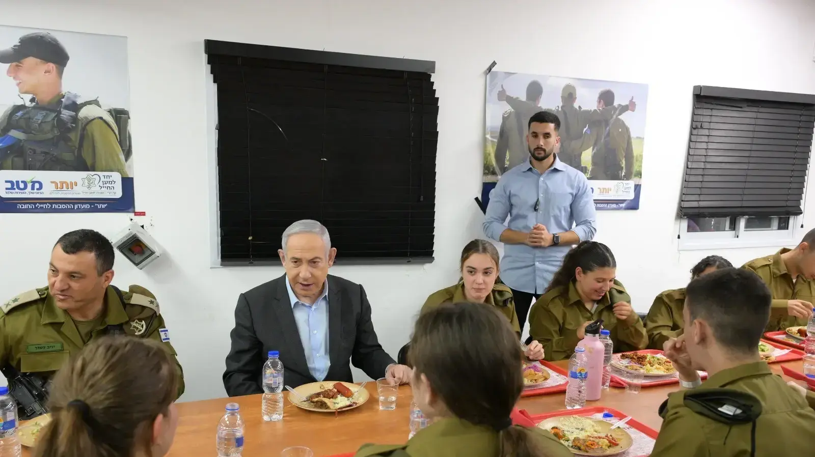 נתניהו: "נשלים את חיסול גדודי החמאס ברפיח - שום דבר לא יעצור אותנו" נתניהו: "נשלים את חיסול גדודי החמאס ברפיח - שום דבר לא יעצור אותנו"