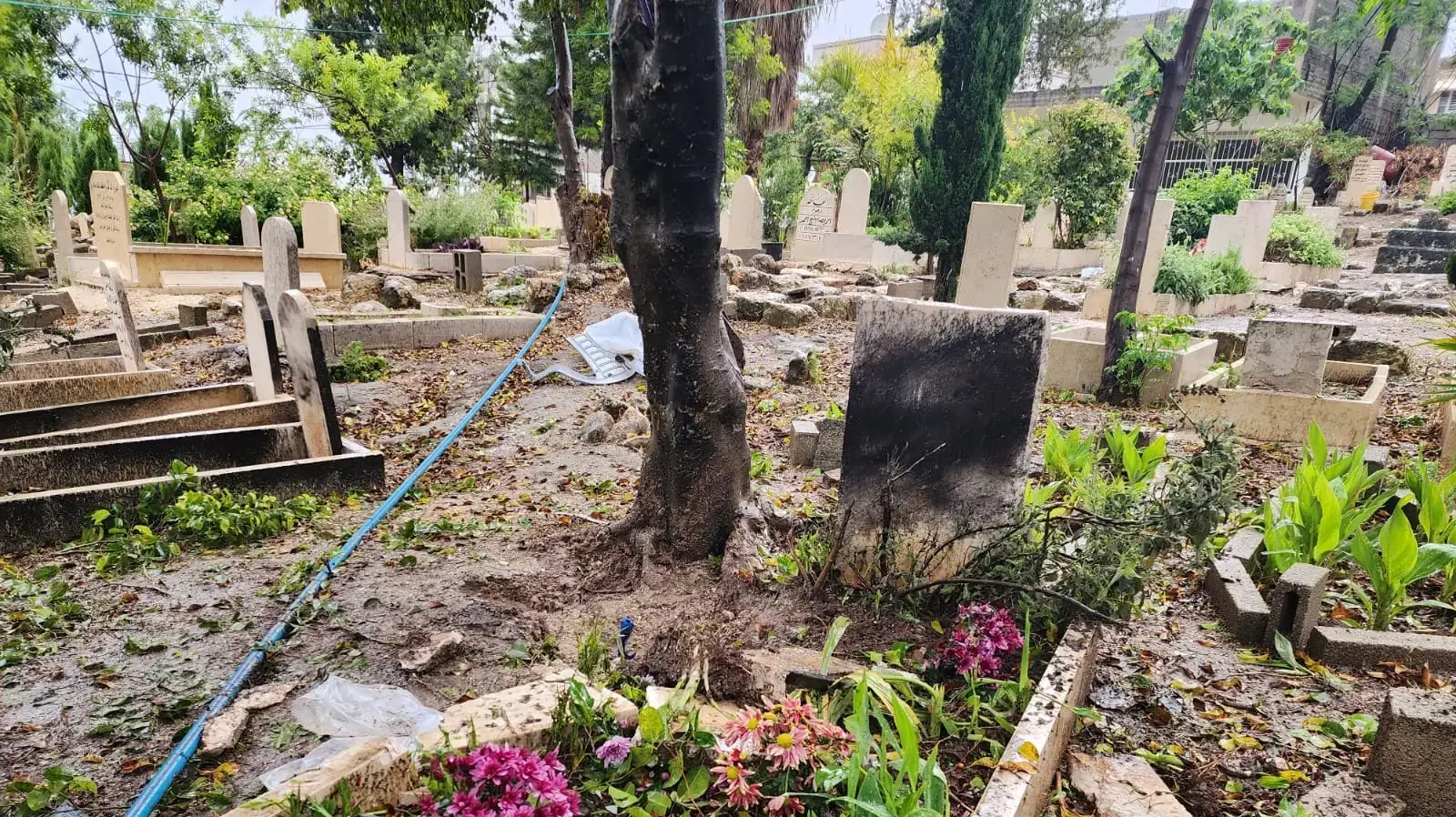 זירת פיצוץ המטען בבית העלמין באעבלין