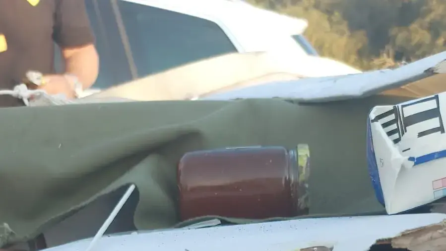 בהלה בנתיב העשרה- מצנחי סיוע הומניטרי נחתו במושב.10 באפריל 2024 בהלה בנתיב העשרה- מצנחי סיוע הומניטרי נחתו במושב.10 באפריל 2024