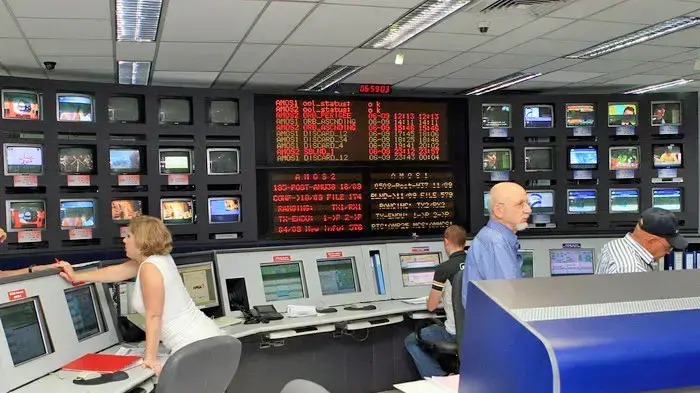 ציון שגיב מנהל פרויקט עמוס 3 במפעל מבת תע'ש ציון שגיב מנהל פרויקט עמוס 3 במפעל מבת תע'ש