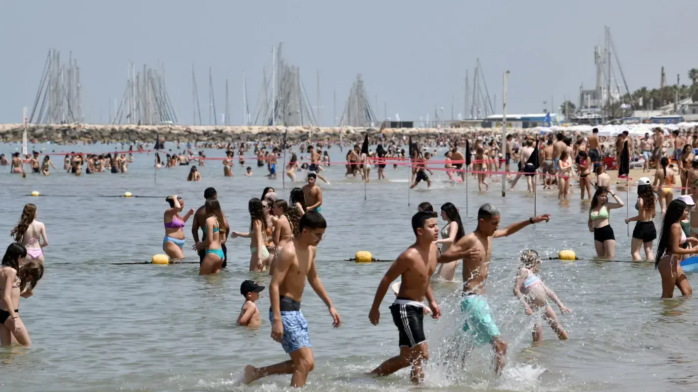 שרב באיזור גוש דן 24 באפריל 2024 שרב באיזור גוש דן 24 באפריל 2024