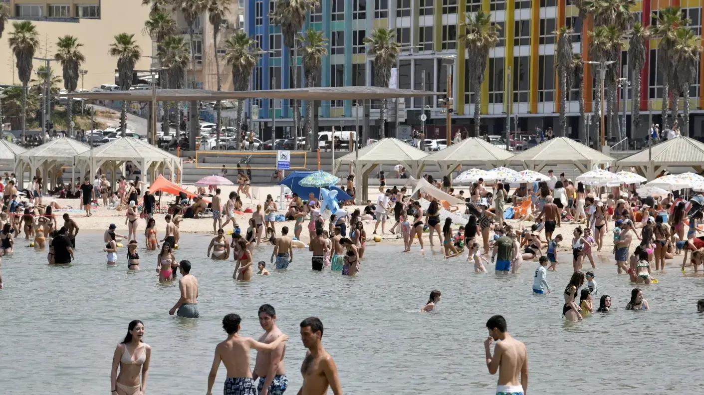 שרב באיזור גוש דן 24 באפריל 2024