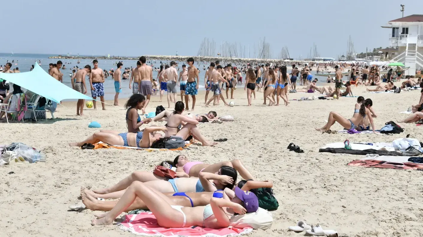 שרב באיזור גוש דן 24 באפריל 2024 שרב באיזור גוש דן 24 באפריל 2024