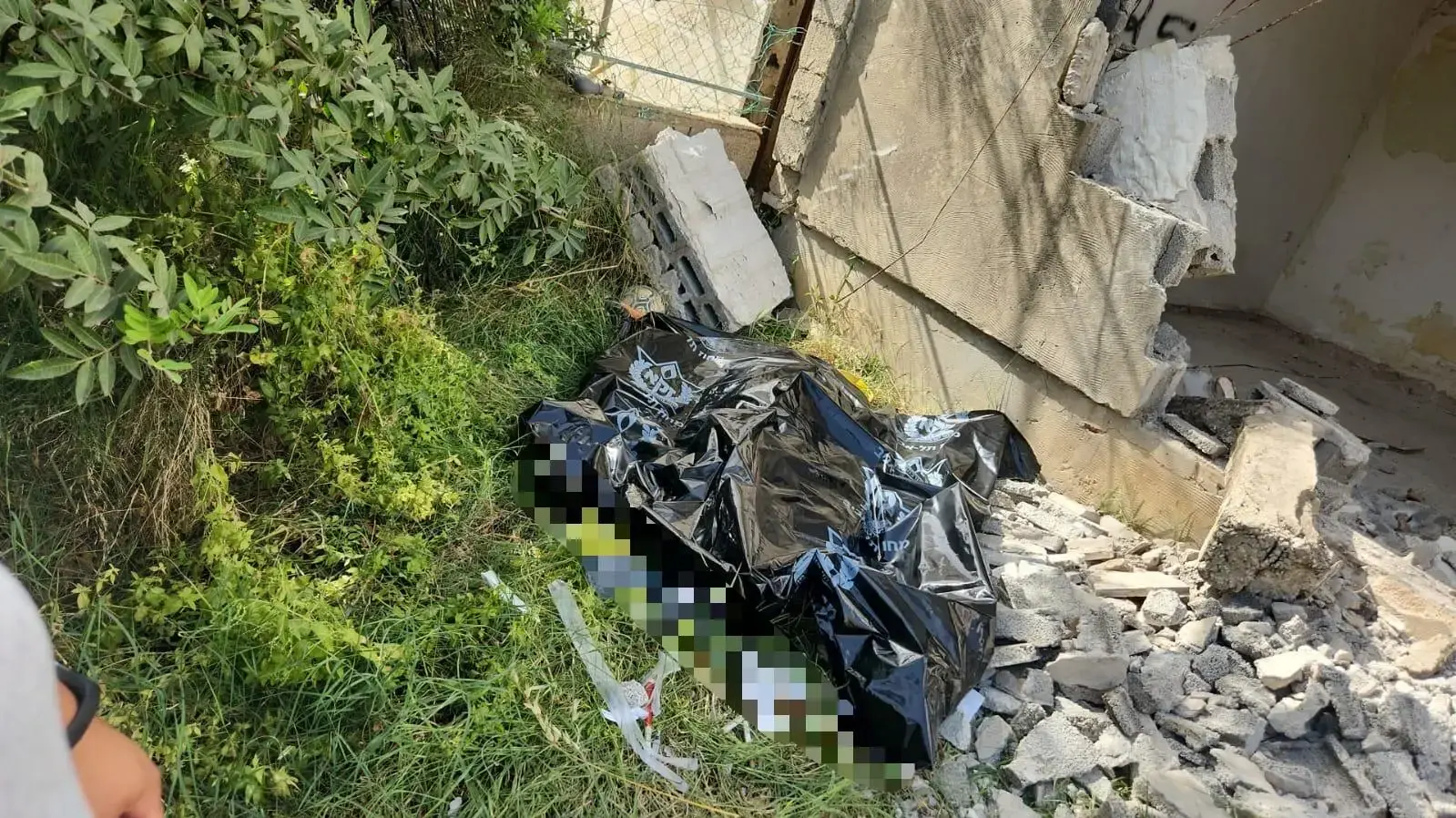 דיווח על פועל  שנהרג כתוצאה מקיר שנפל עליו באתר בניה