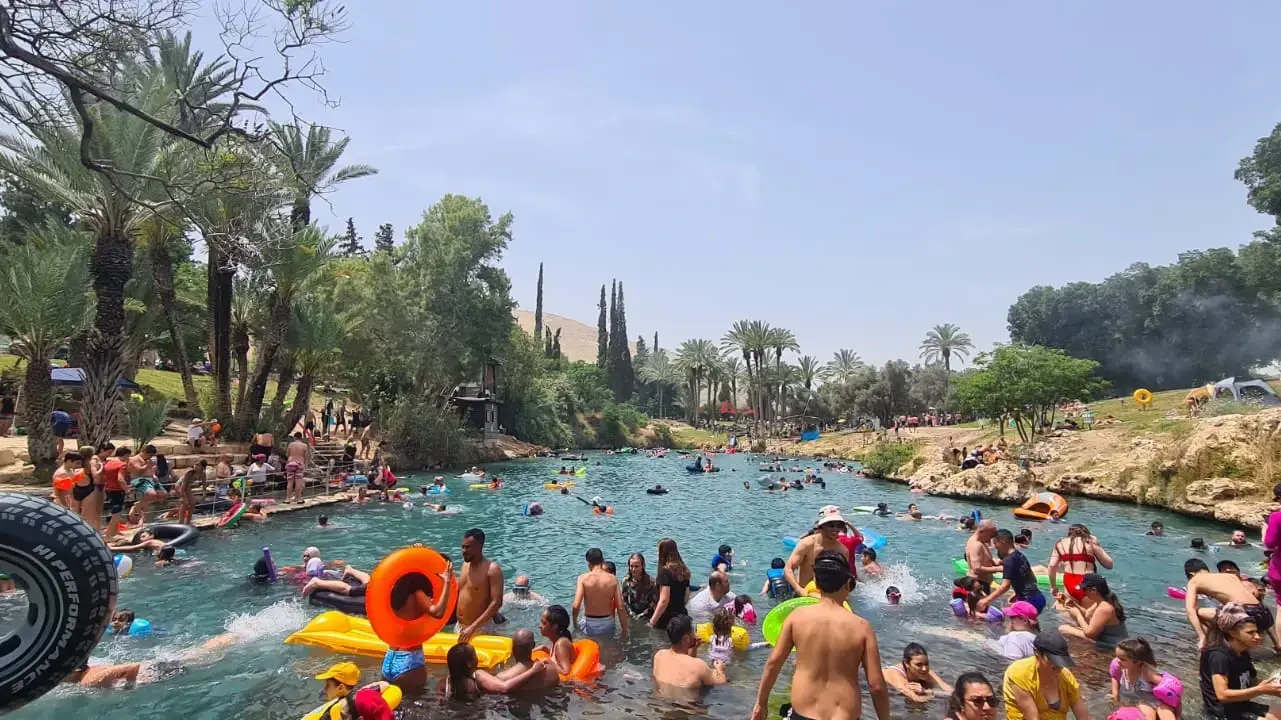 מטיילים בשמורת טבע פארק הירדן,25באפריל 2024 מטיילים בשמורת טבע פארק הירדן,25באפריל 2024