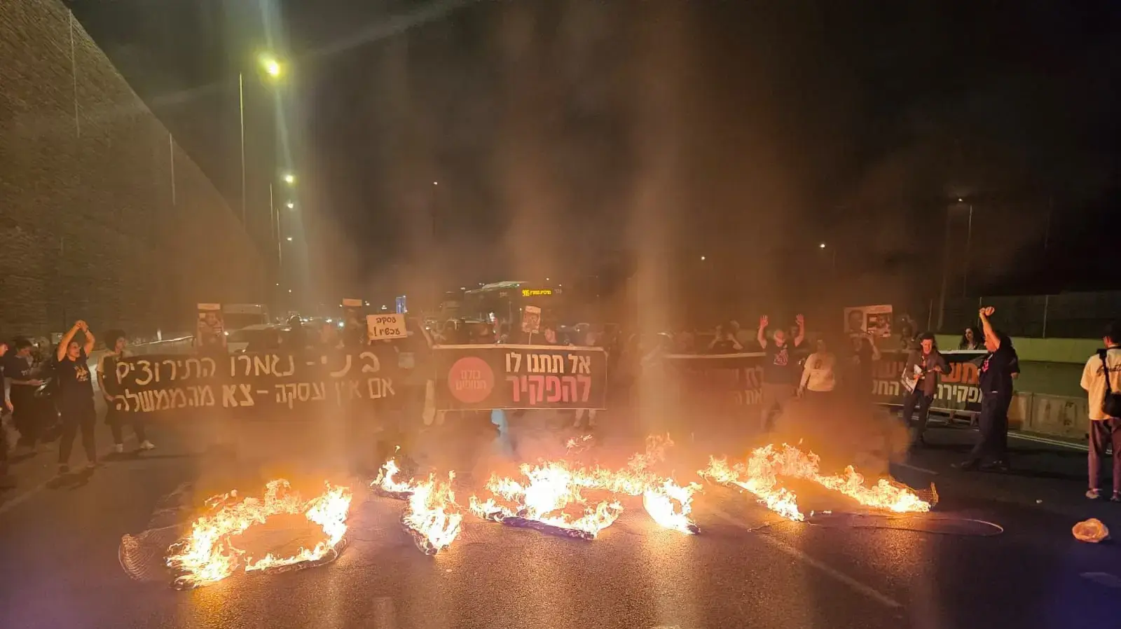 כתובת אש בנתיבי איילון כתובת אש בנתיבי איילון