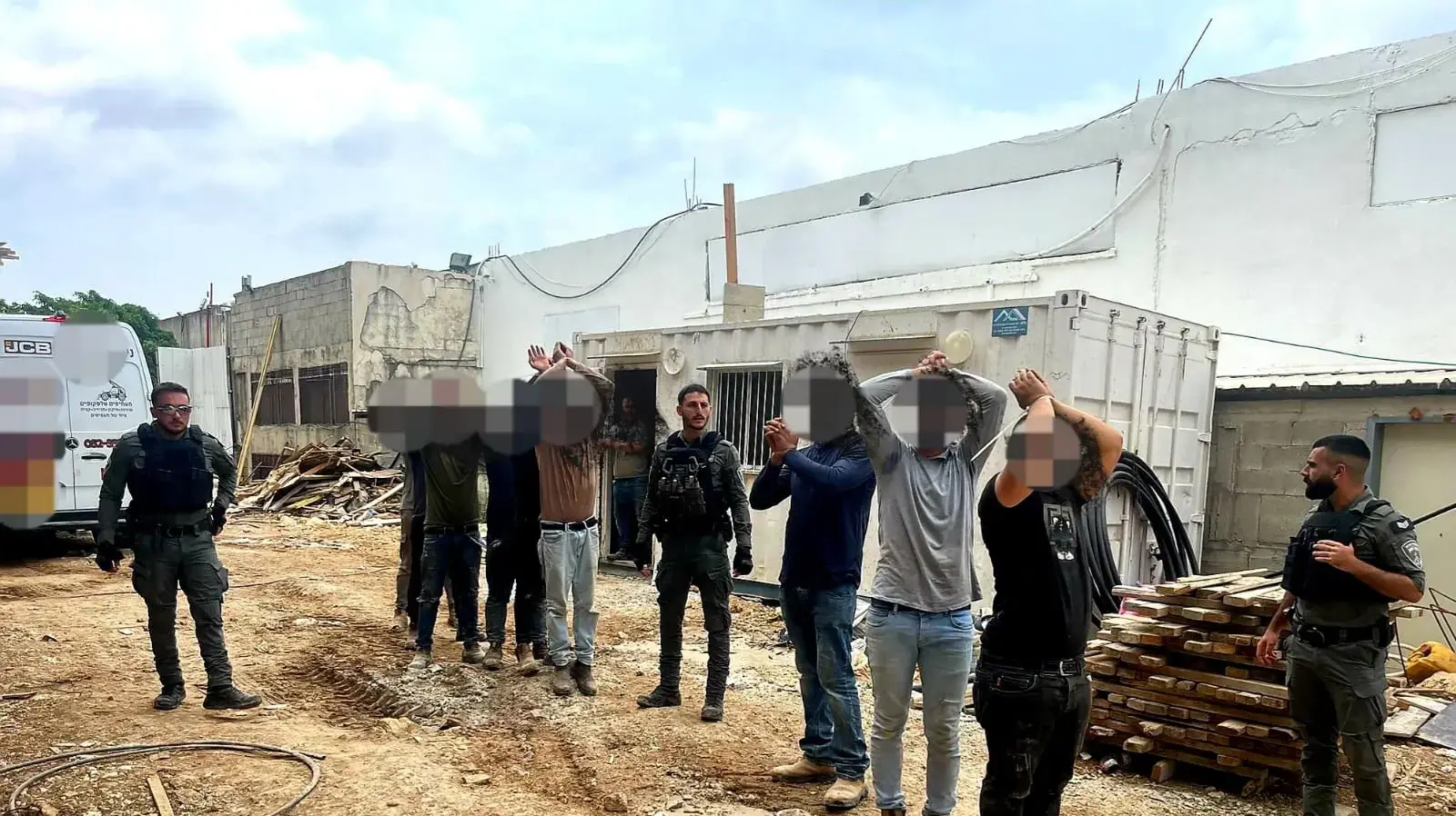 המשטרה עצרה  9 שב״חים תושבי השטחים בג'דיידה מכר 
30 באפרעל 2024

