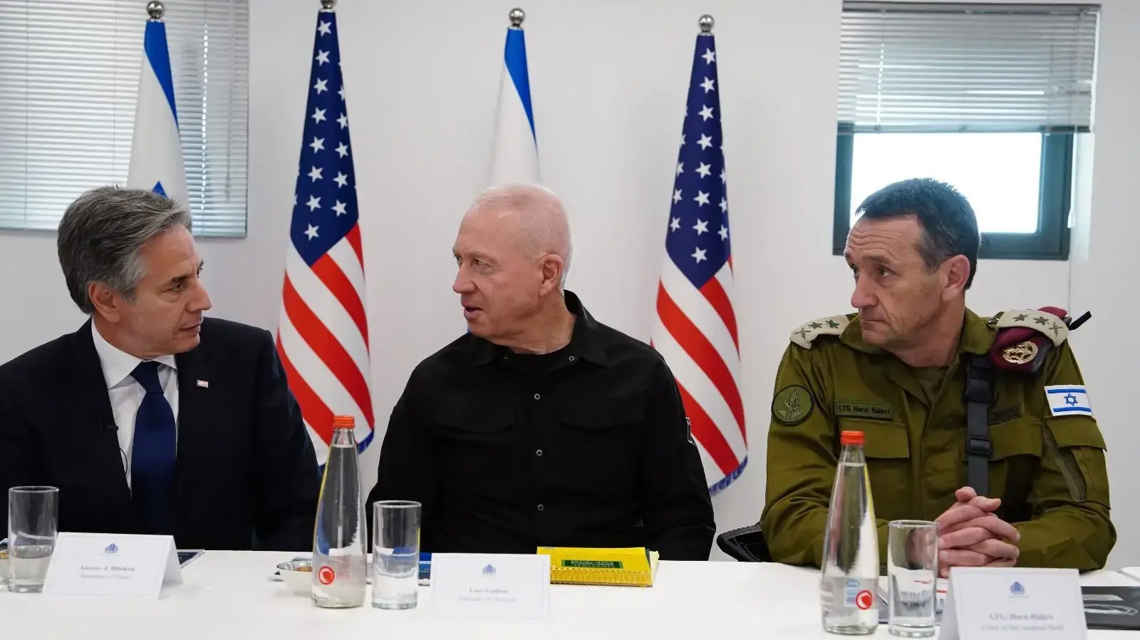 מזכיר המדינה האמריקאי אנטוני בלינקן נפגש עם שר הביטחון יואב גלנט מזכיר המדינה האמריקאי אנטוני בלינקן נפגש עם שר הביטחון יואב גלנט