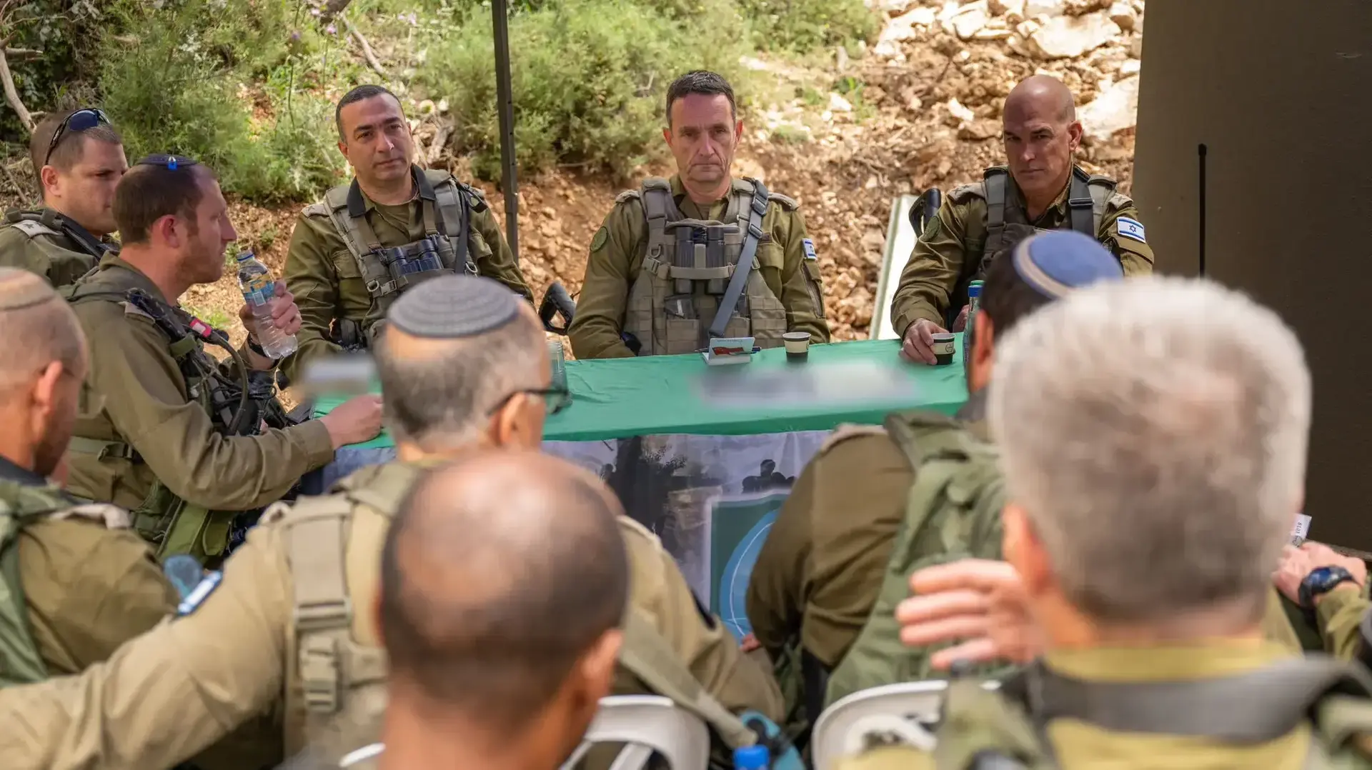 הרמטכ״ל פגש לוחמי מילואים בגבול לבנון 1.5.24 הרמטכ״ל פגש לוחמי מילואים בגבול לבנון 1.5.24