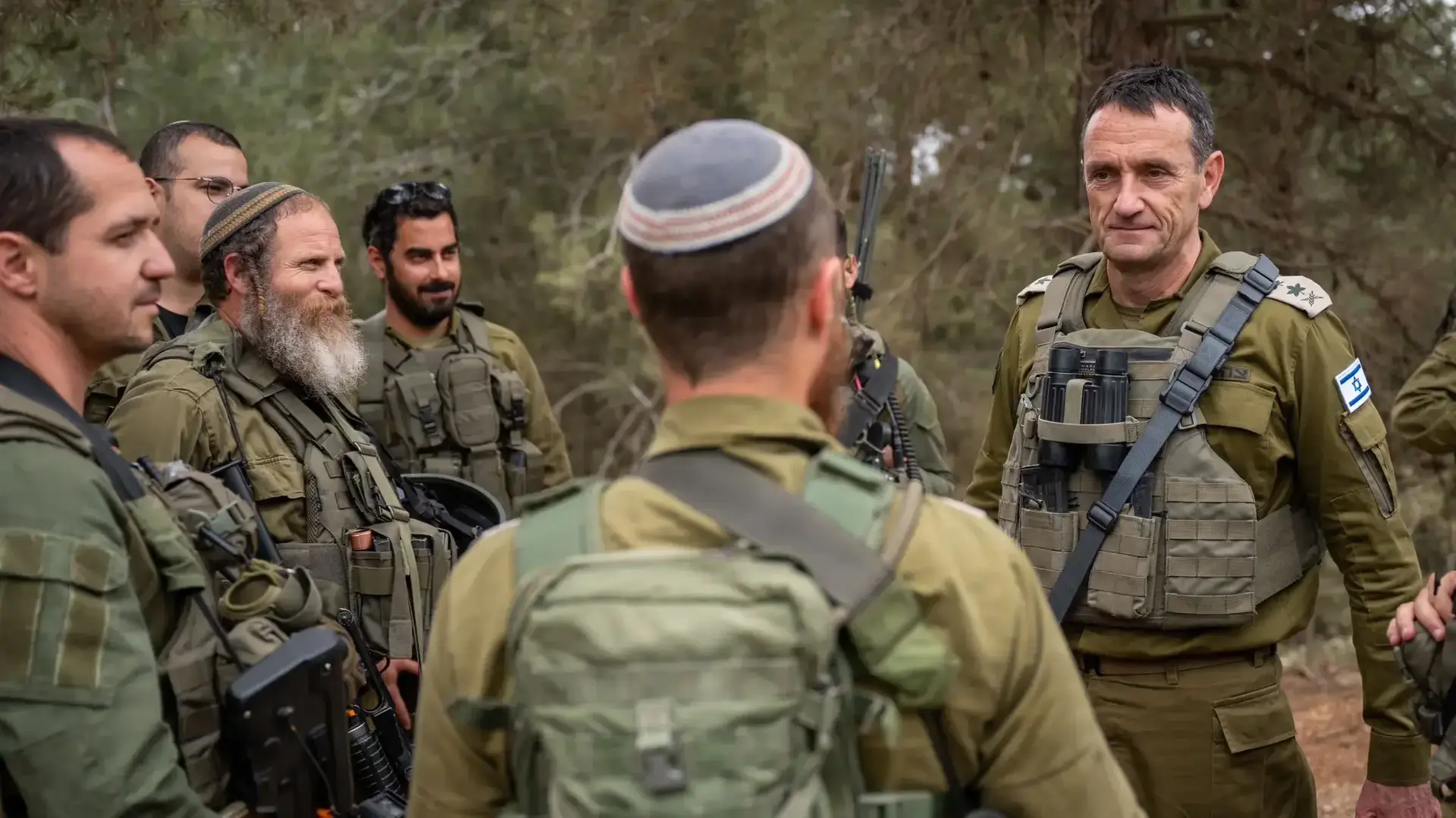 הרמטכ״ל פגש לוחמי מילואים בגבול לבנון 1.5.24 הרמטכ״ל פגש לוחמי מילואים בגבול לבנון 1.5.24