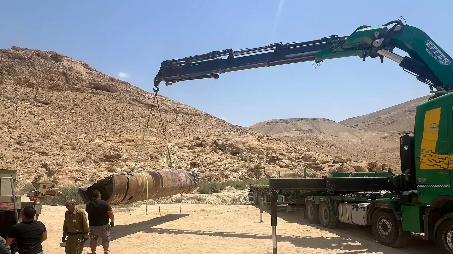 צה"ל מפנה נפל של טיל איראני, 2 במאי 2024 צה"ל מפנה נפל של טיל איראני, 2 במאי 2024