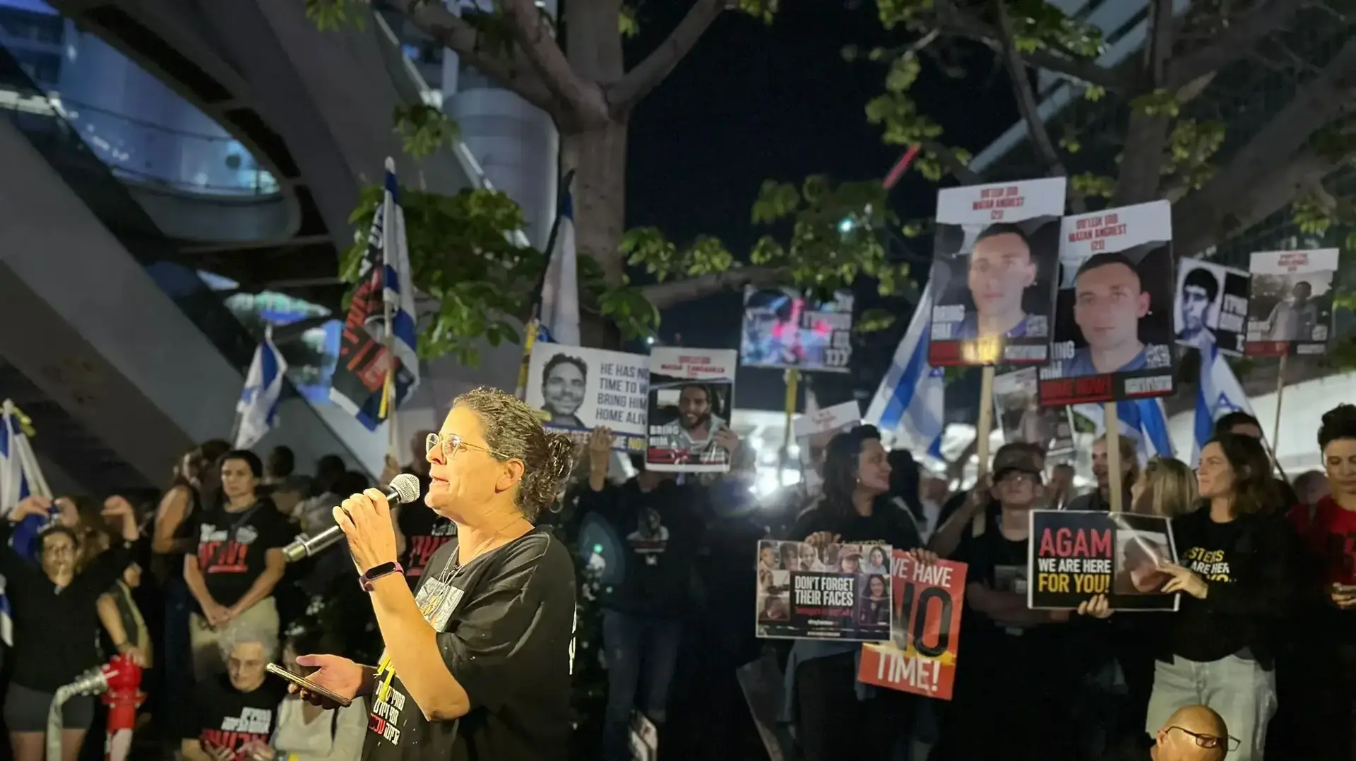 ההפגנה למען החטופים בתל אביב, 4 במאי 2024 ההפגנה למען החטופים בתל אביב, 4 במאי 2024