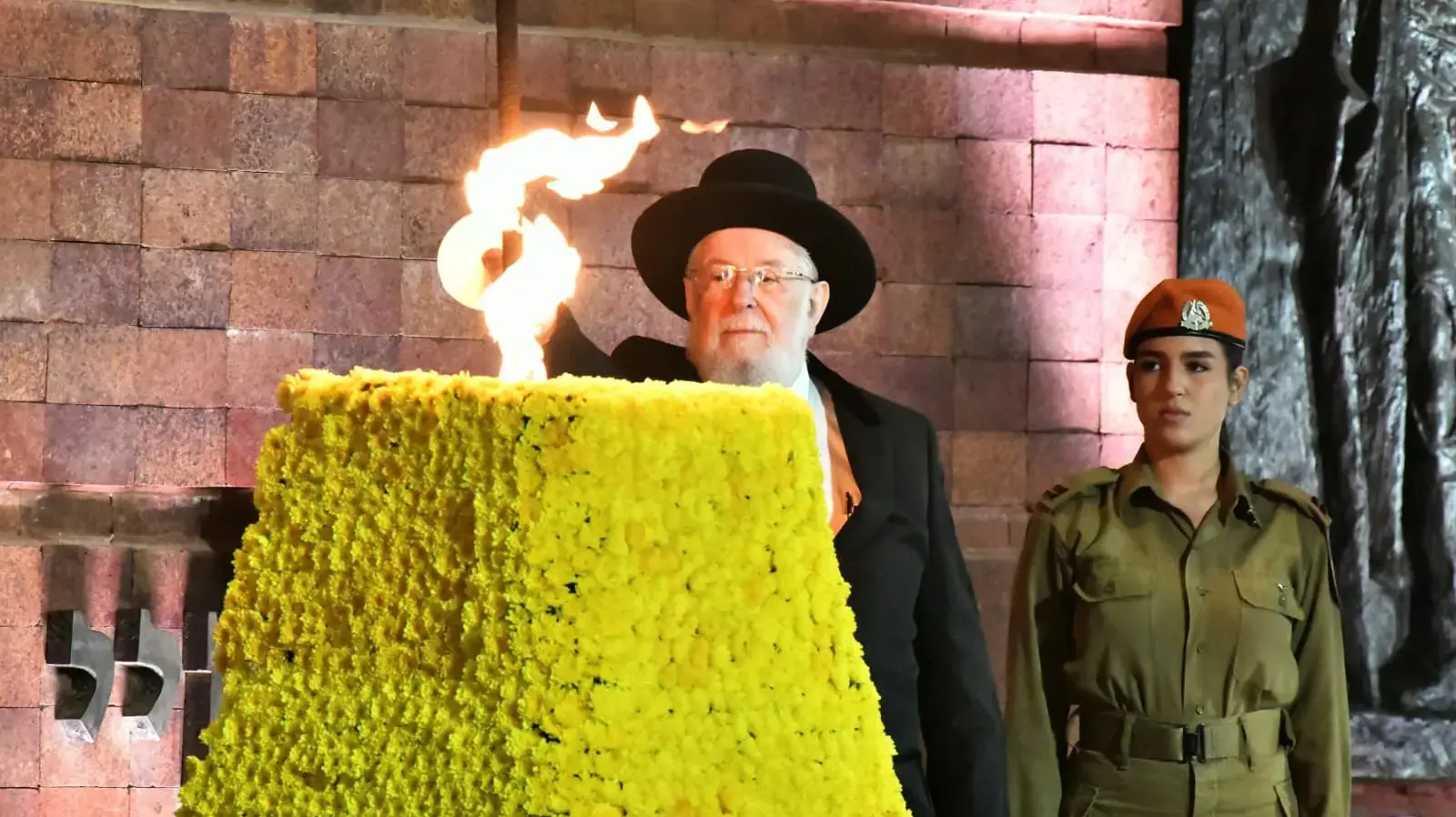 עצרת הפתיחה ממלכתית של אירועי יום הזיכרון לשואה ולגבורה, כיכר גטו ורשה, יד ושם 05 במאי 2024 עצרת הפתיחה ממלכתית של אירועי יום הזיכרון לשואה ולגבורה, כיכר גטו ורשה, יד ושם 05 במאי 2024