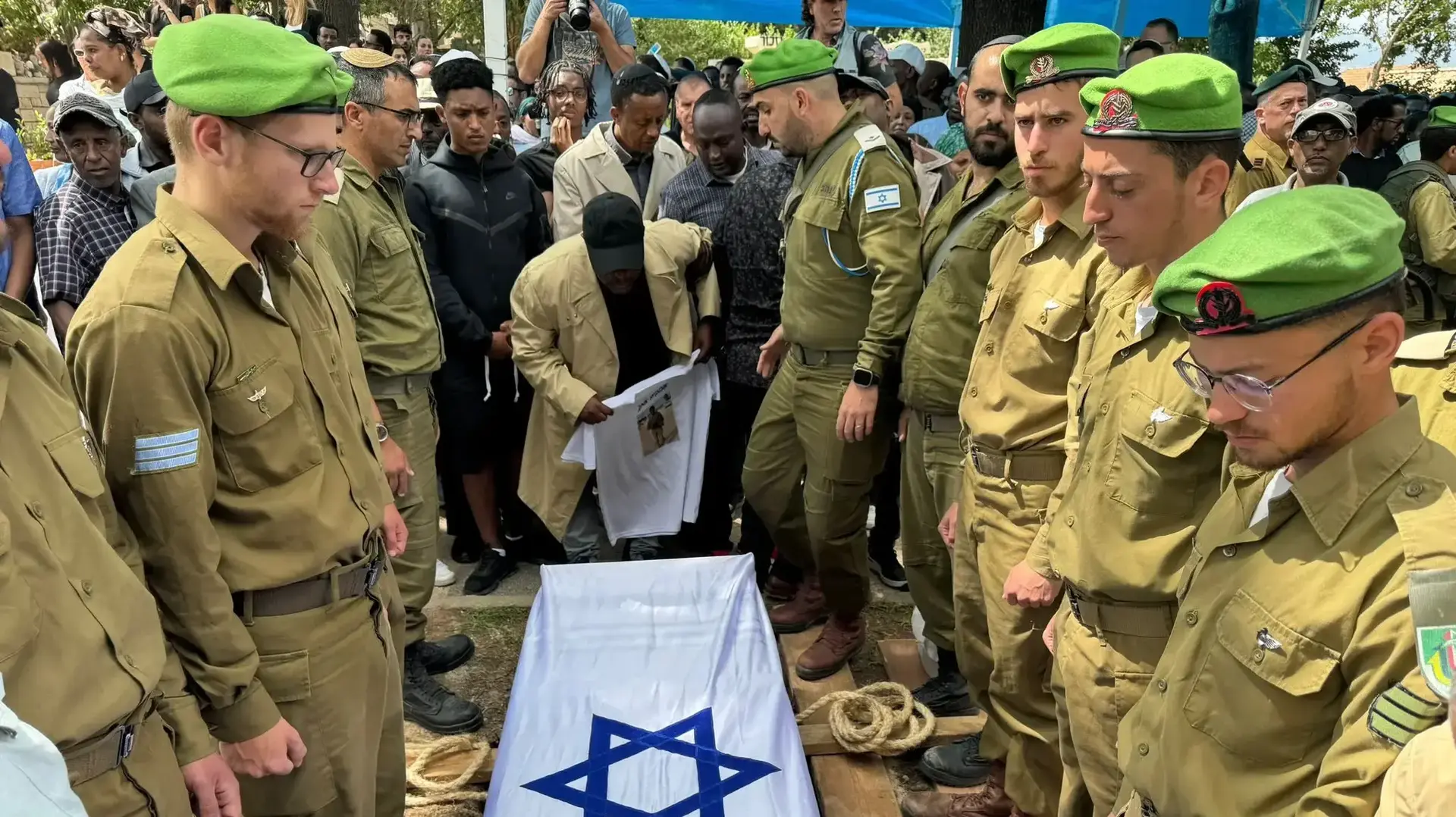 הלווית יוסף דסה, בית העלמין קריית אתא, 12 במאי 2024 הלווית יוסף דסה, בית העלמין קריית אתא, 12 במאי 2024