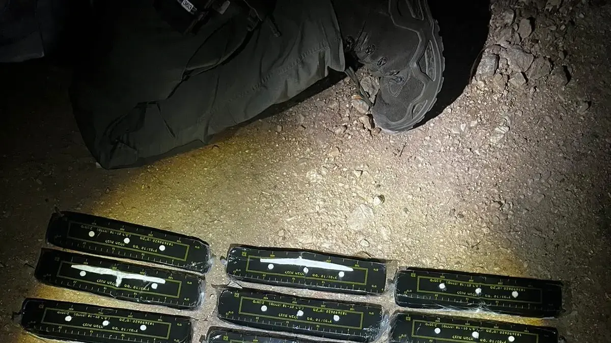 לבני חבלה שאותרו בפשיטת משטרה בלוד בסוף השבוע האחרון, 15 במאי 2024