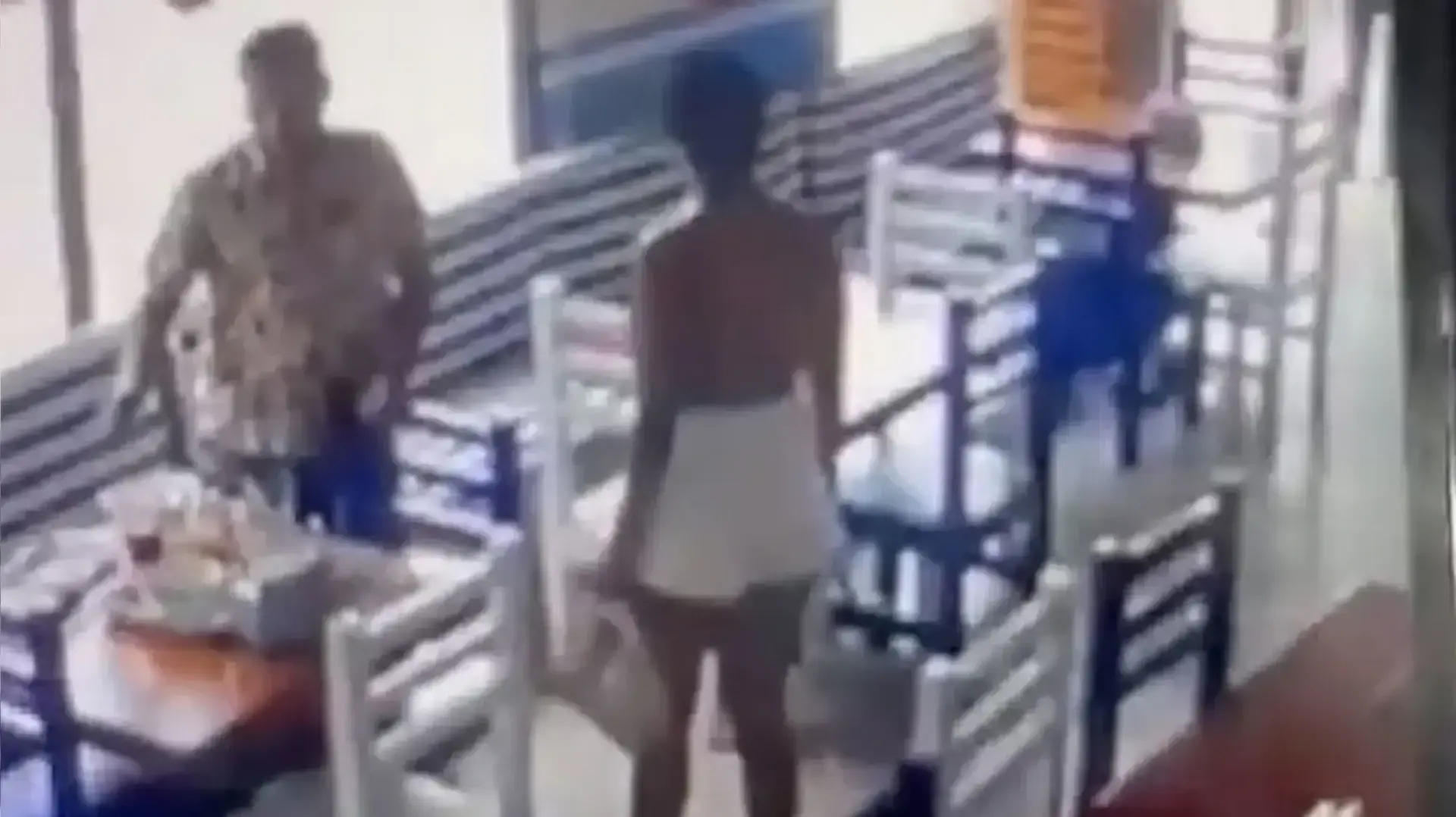הדוגמנית לנדי פאראגה שניות ספורות לפני הירצחה הדוגמנית לנדי פאראגה שניות ספורות לפני הירצחה