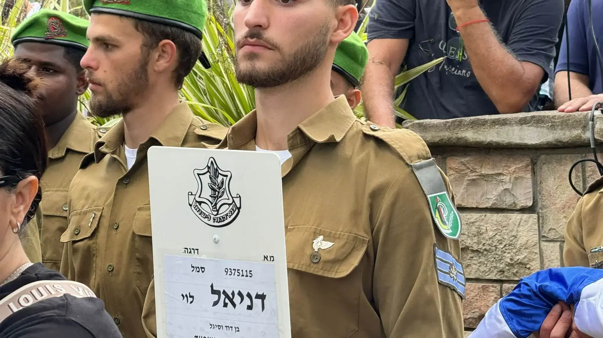 הלוויתם של הלוחמים החברים יוסף דסה ודניאל לוי יובאו למנוחות הלוויתם של הלוחמים החברים יוסף דסה ודניאל לוי יובאו למנוחות