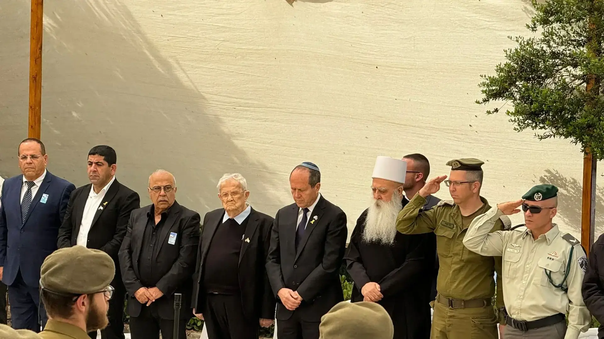 ניר ברקת, מוואפק טריף, טקס יום הזיכרון לחללי צה"ל, בית העלמין עוספיא, 13 במאי 2024 ניר ברקת, מוואפק טריף, טקס יום הזיכרון לחללי צה"ל, בית העלמין עוספיא, 13 במאי 2024
