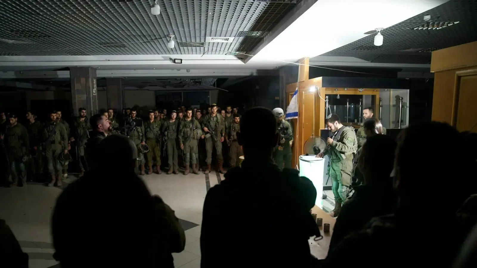 לוחמי צה״ל מציינים את יום הזיכרון לחללי מערכות ישראל ברצועת עזה.13 במאי 2024 לוחמי צה״ל מציינים את יום הזיכרון לחללי מערכות ישראל ברצועת עזה.13 במאי 2024