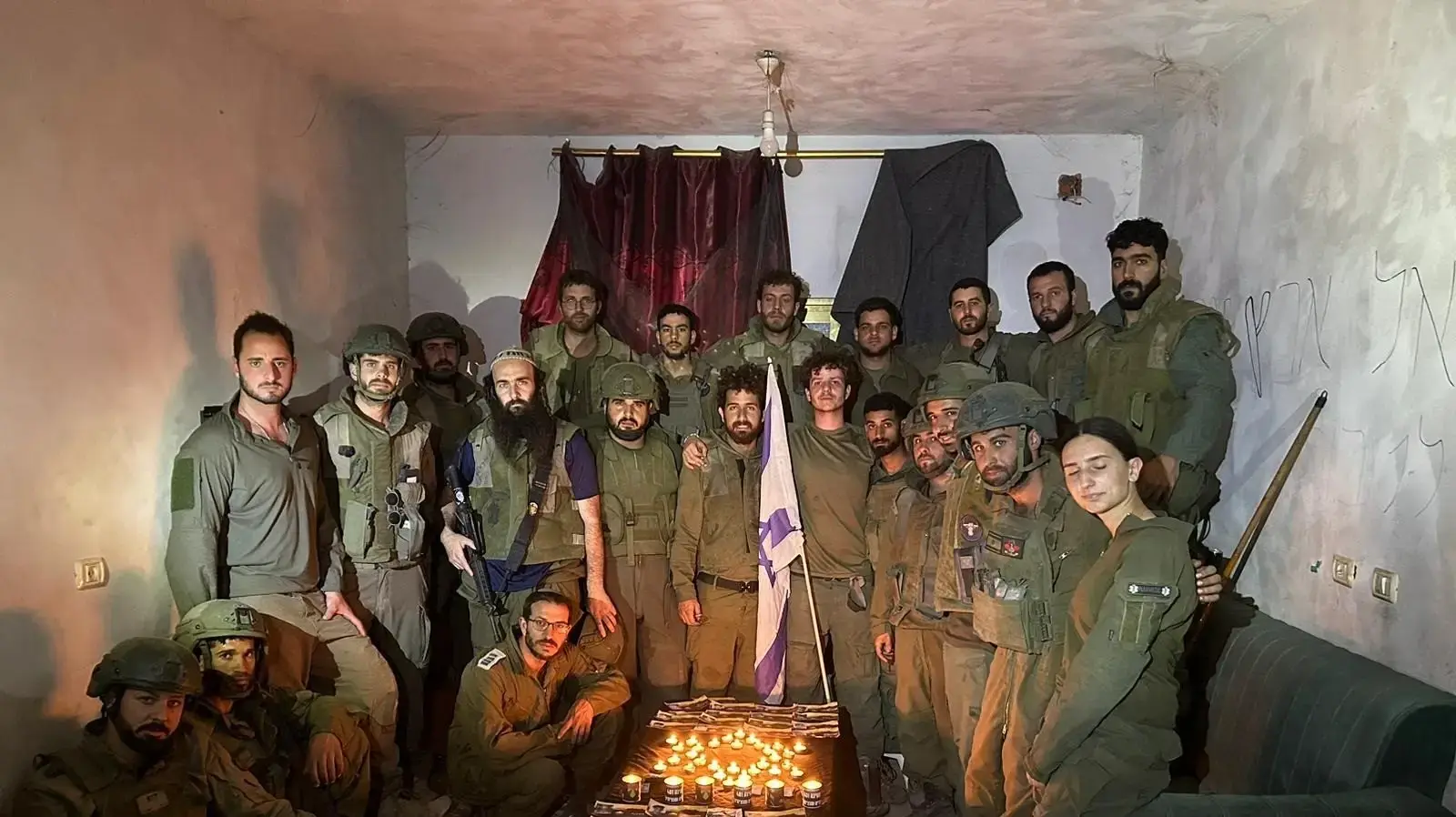 לוחמי צה״ל מציינים את יום הזיכרון לחללי מערכות ישראל ברצועת עזה.13 במאי 2024 לוחמי צה״ל מציינים את יום הזיכרון לחללי מערכות ישראל ברצועת עזה.13 במאי 2024