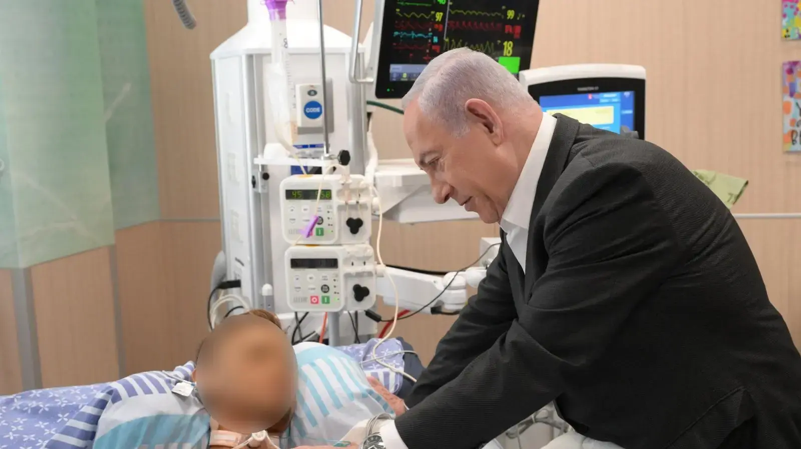 ראש הממשלה נתניהו בביקור פצועי צה״ל במחלקת השיקום בביה״ח שיבא, 14 במאי 2024 ראש הממשלה נתניהו בביקור פצועי צה״ל במחלקת השיקום בביה״ח שיבא, 14 במאי 2024