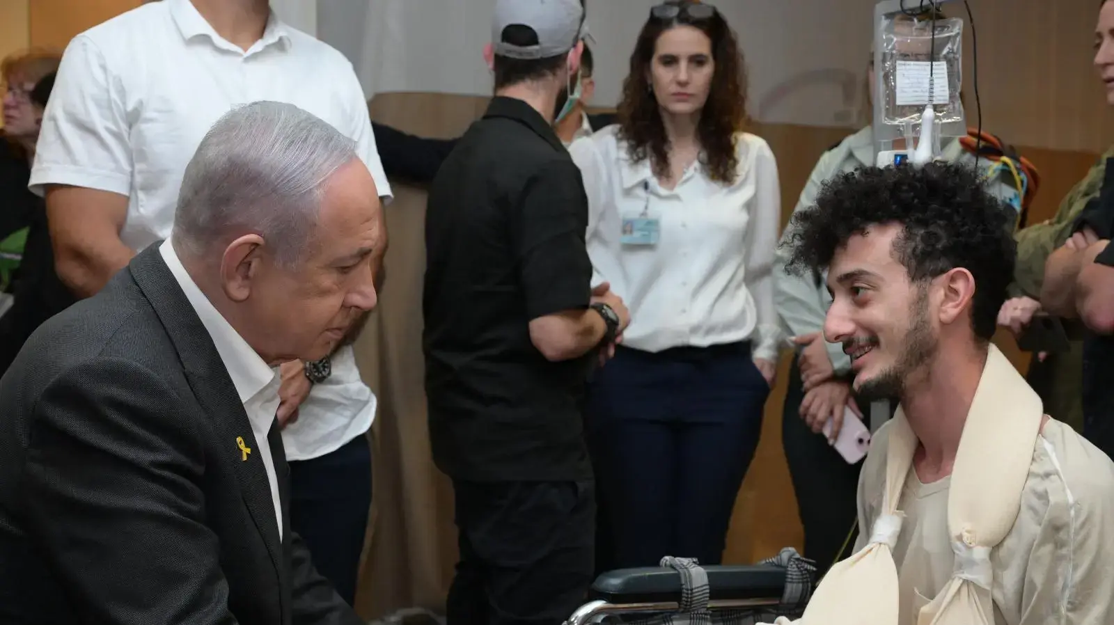 ראש הממשלה נתניהו בביקור פצועי צה״ל במחלקת השיקום בביה״ח שיבא, 14 במאי 2024 ראש הממשלה נתניהו בביקור פצועי צה״ל במחלקת השיקום בביה״ח שיבא, 14 במאי 2024