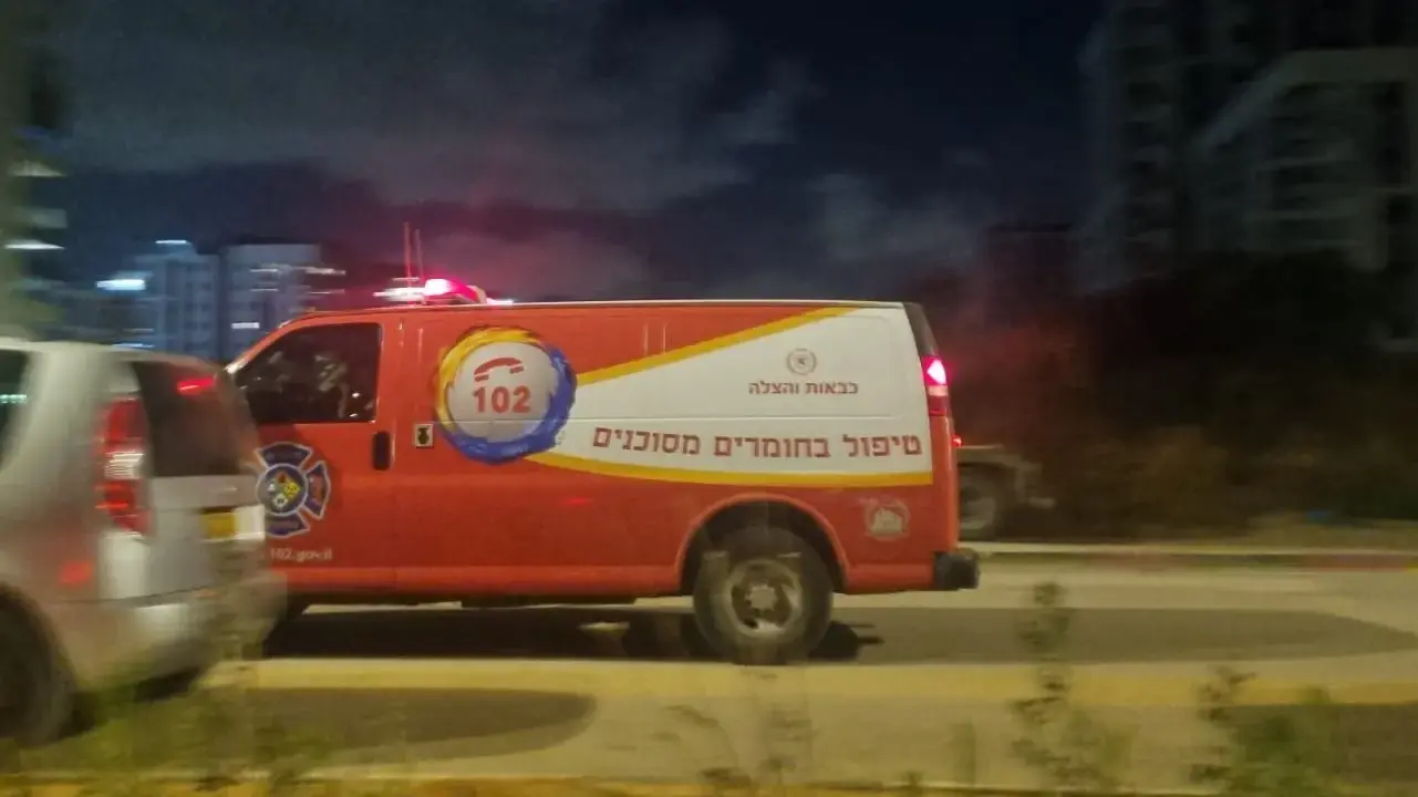 שריפה שמשתוללת בבסיס תל השומר שריפה שמשתוללת בבסיס תל השומר