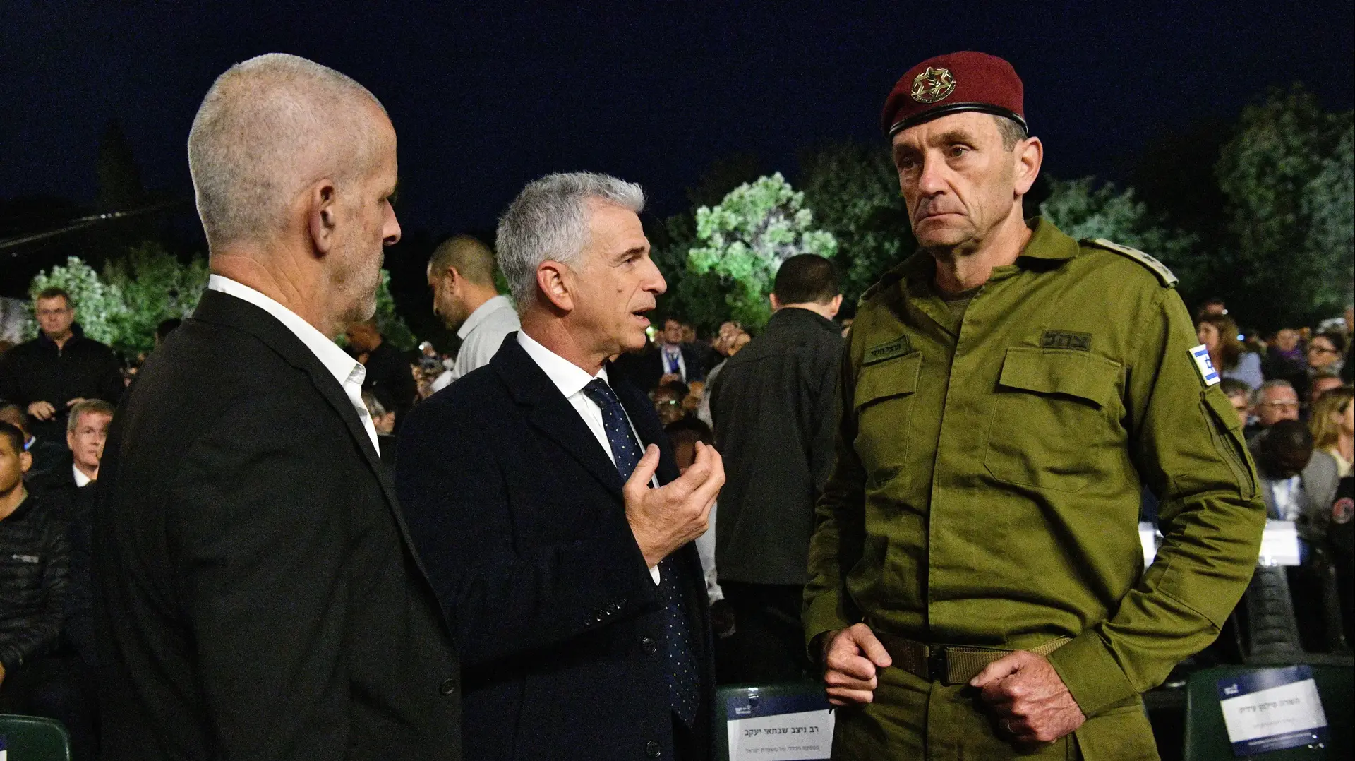 רונן בר,ראש השב"כ, דדי ברנע ראש המוסד, הרצי הלוי הרמטכ"ל, 5 במאי 2024 רונן בר,ראש השב"כ, דדי ברנע ראש המוסד, הרצי הלוי הרמטכ"ל, 5 במאי 2024