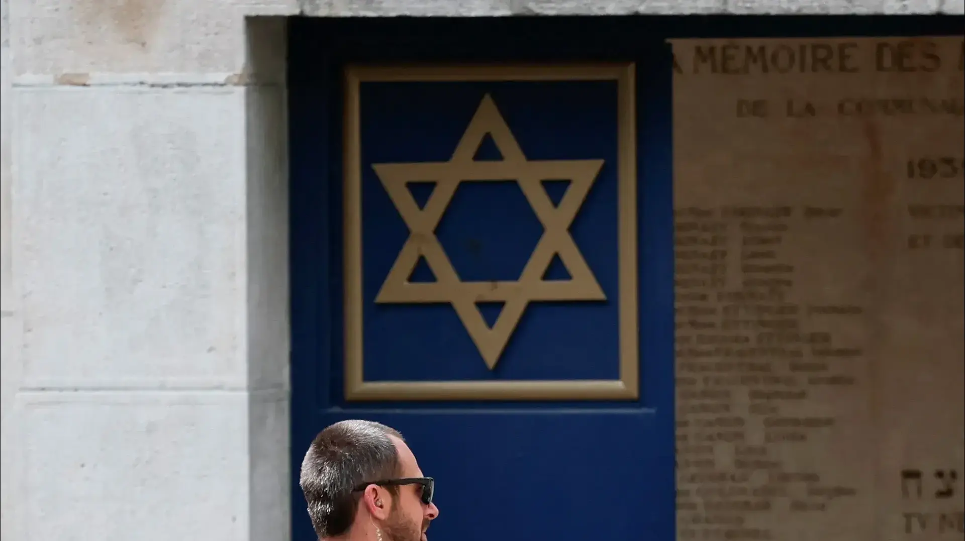 ניסון הצתה בבית כנסת ברואן, צרפת. 17 במאי 2024