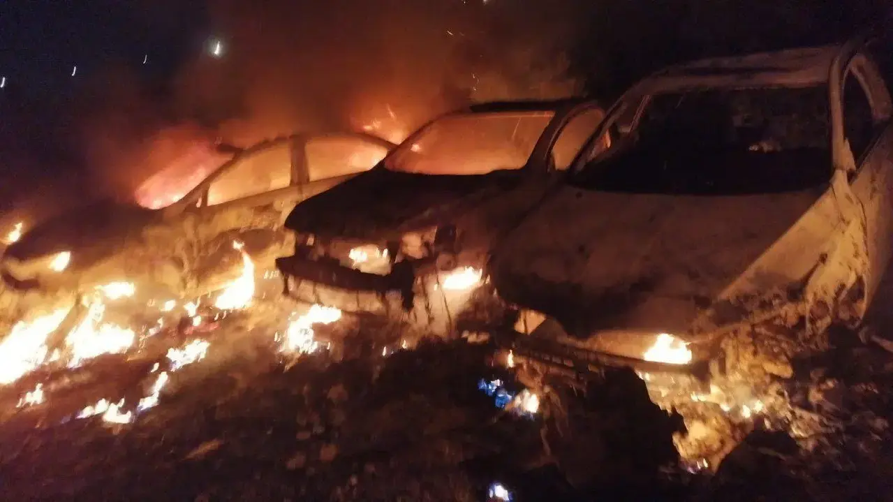 דיווחים פלסטיניים על הצתות של כלי רכב בעיירה יתמא שבאזור שכם על ידי מתנחלים דיווחים פלסטיניים על הצתות של כלי רכב בעיירה יתמא שבאזור שכם על ידי מתנחלים