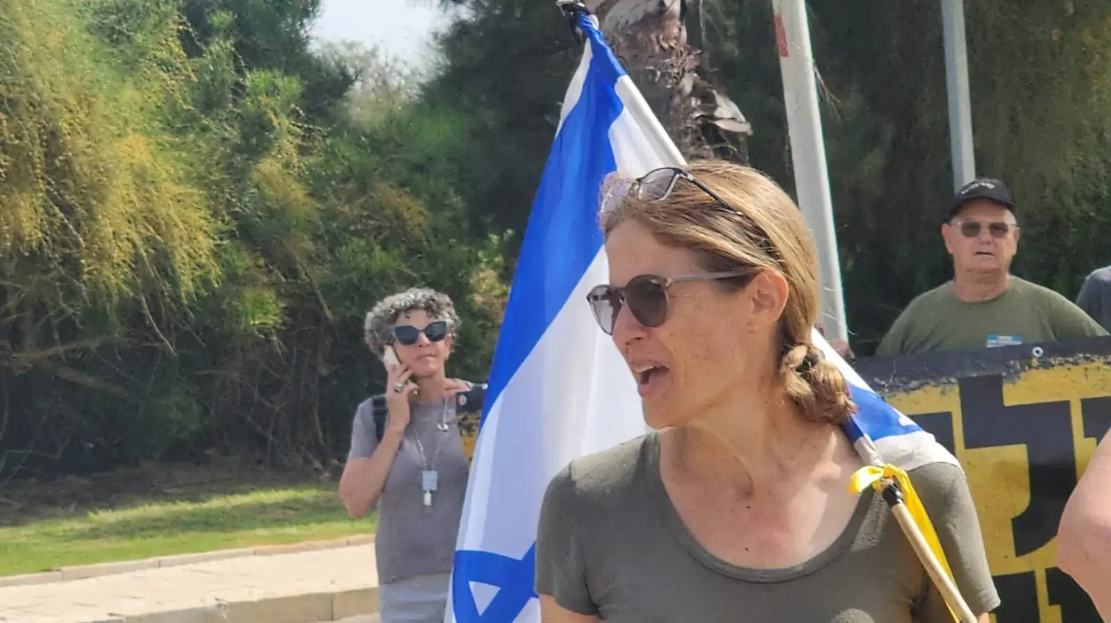 שקמה ברסלר במסע מצילים את ישראל-קיסריה- חניון מועדון הגולף.20 במאי 2024 שקמה ברסלר במסע מצילים את ישראל-קיסריה- חניון מועדון הגולף.20 במאי 2024