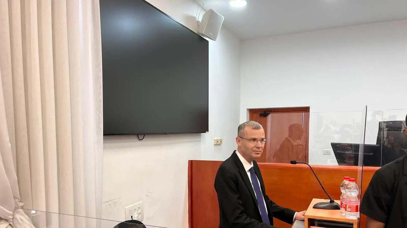 תיקי האלפים: עדותו של שר המשפטים יריב לוין מתחילה.21 במאי 2024 תיקי האלפים: עדותו של שר המשפטים יריב לוין מתחילה.21 במאי 2024