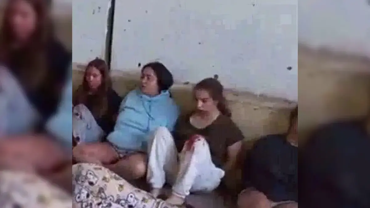 "תסתכלו להן בעיניים": כך נחטפו התצפיתניות ב-7 באוקטובר "תסתכלו להן בעיניים": כך נחטפו התצפיתניות ב-7 באוקטובר