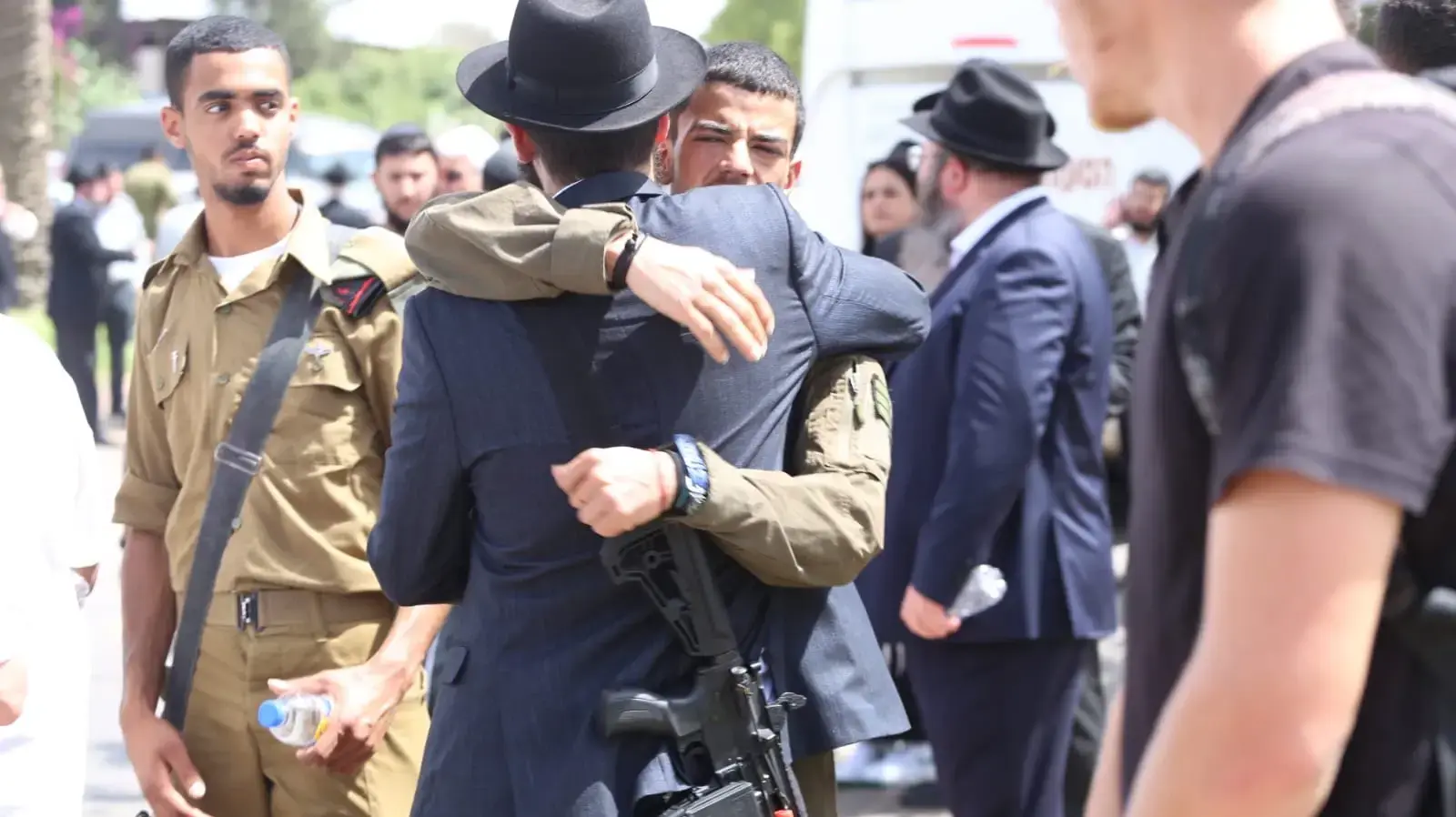 הלווית ישראל יודקין ,בבעת העלמין הצבאע בהר הרצל . 23 במאי 2024 הלווית ישראל יודקין ,בבעת העלמין הצבאע בהר הרצל . 23 במאי 2024