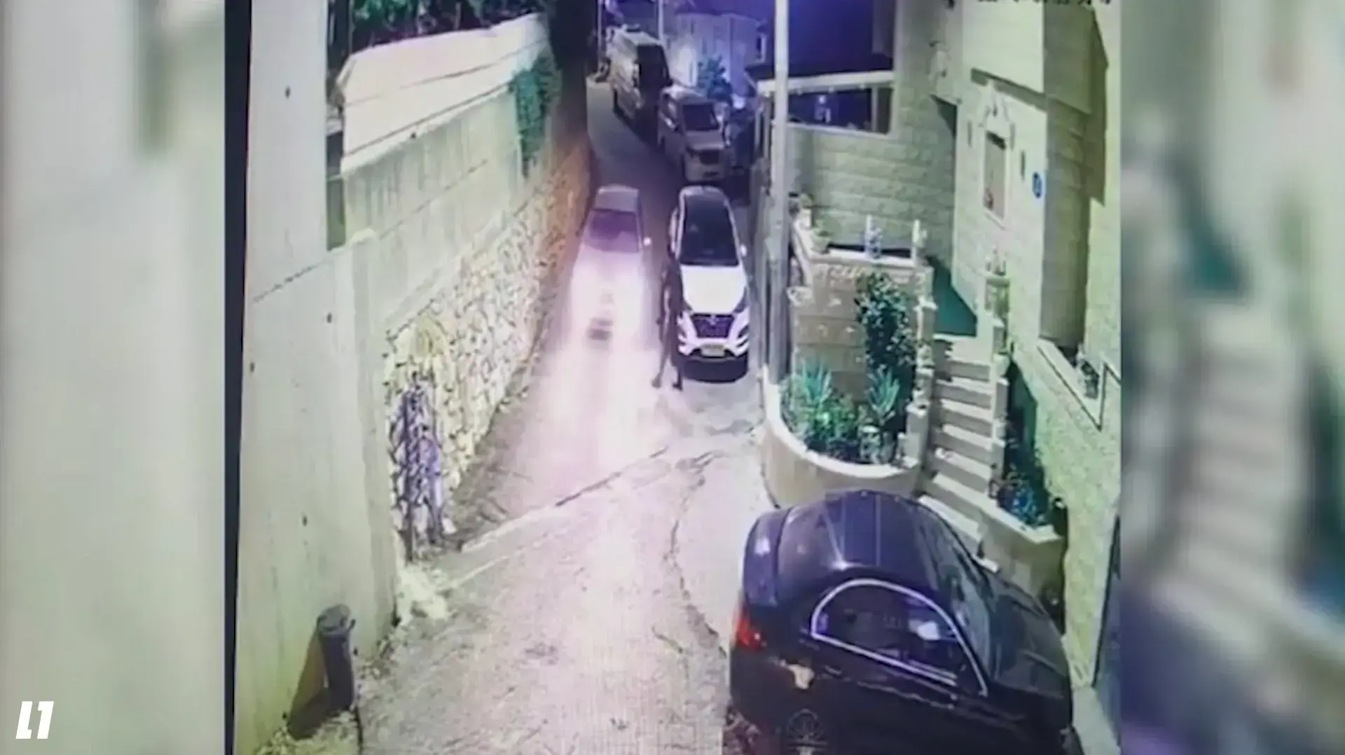 הנאשמים בירי מסתבכים עם מכוניתם בסימטה בכפר בועינה-נוג'ידאת