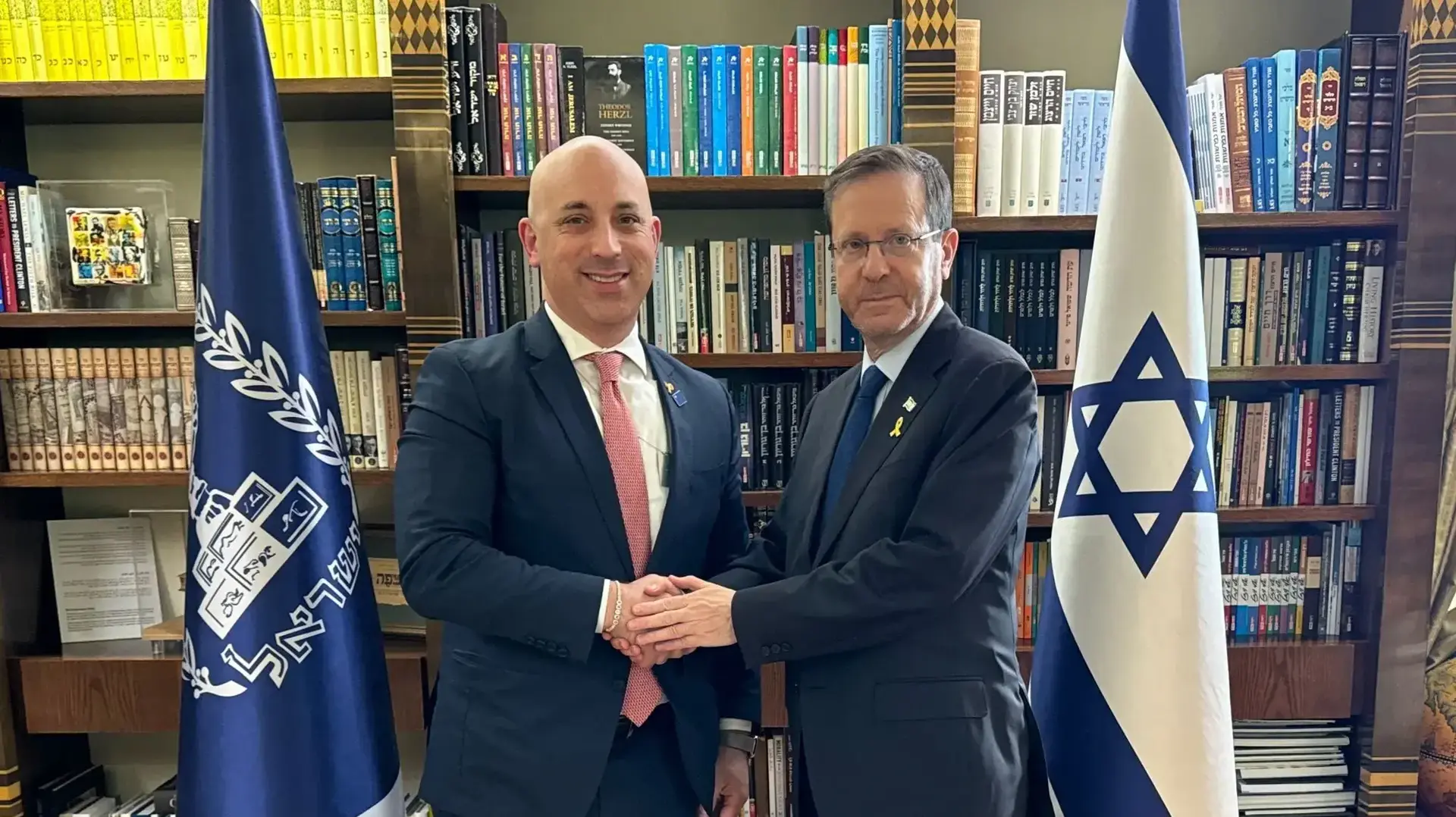 ראיון עם ג׳ונתן גרינבלט מנכ״ל ADL נגד השמצה
