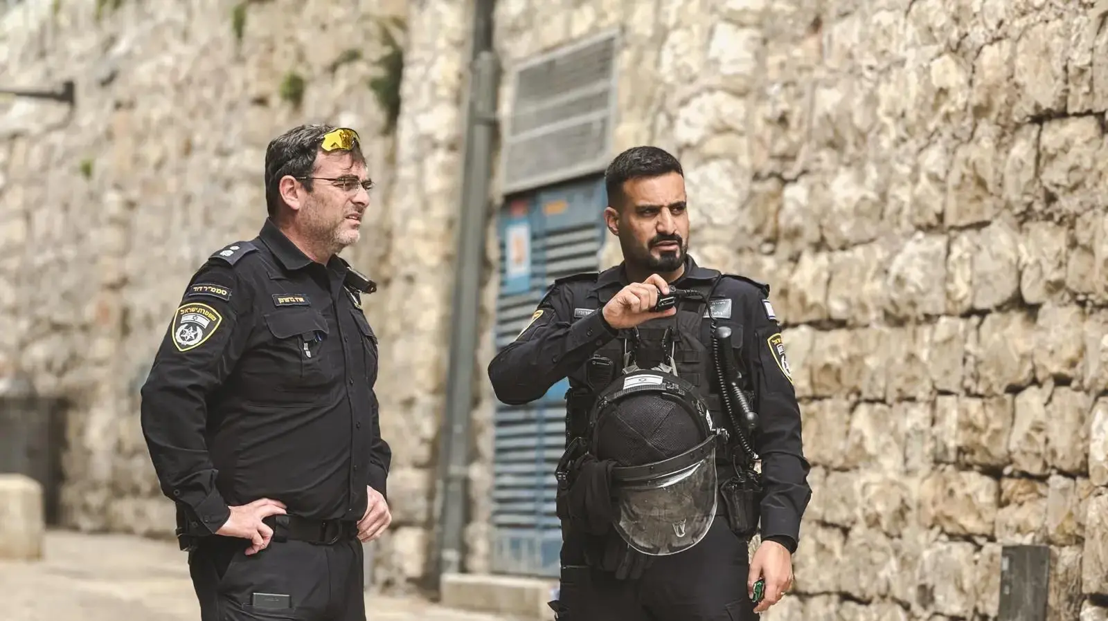 שוטרי מרחב דוד עצרו מחבל שתכנן לבצע פיגוע דקירה באזור העיר העתיקה בירושלים שוטרי מרחב דוד עצרו מחבל שתכנן לבצע פיגוע דקירה באזור העיר העתיקה בירושלים