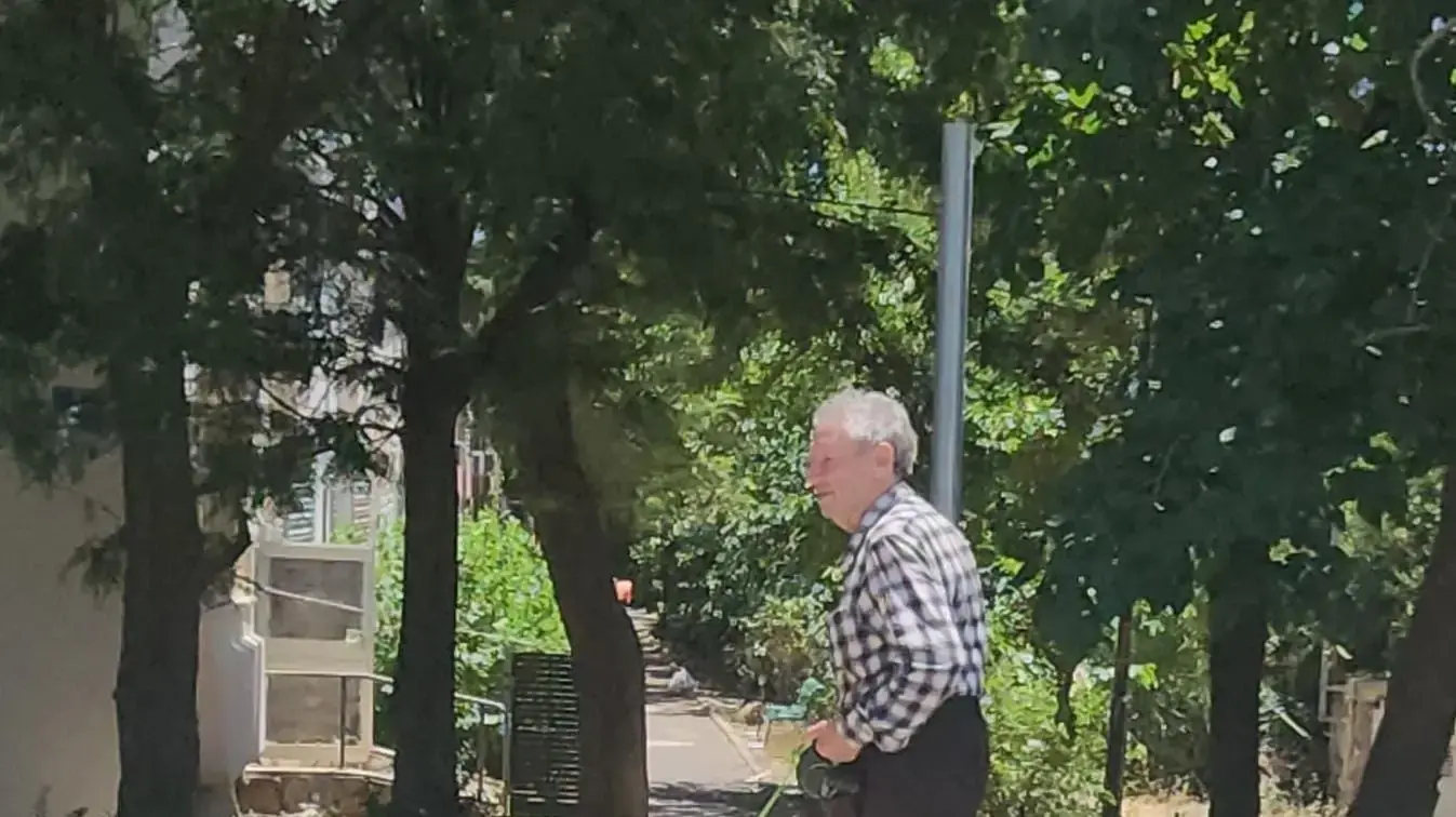 קריית שמונה, סמוך למחנה גיבור שנפגע קשות מטיל של חיזבאללה קריית שמונה, סמוך למחנה גיבור שנפגע קשות מטיל של חיזבאללה