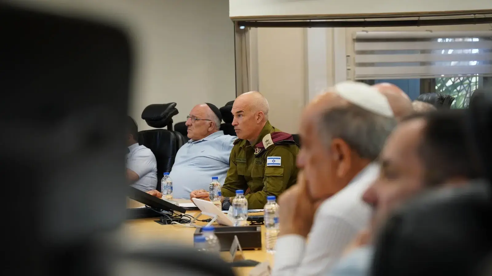 מפקד פיקוד הצפון, אלוף אורי גורדין, נפגש עם ראשי הרשויות בצפון, 2 ביוני 2024 מפקד פיקוד הצפון, אלוף אורי גורדין, נפגש עם ראשי הרשויות בצפון, 2 ביוני 2024