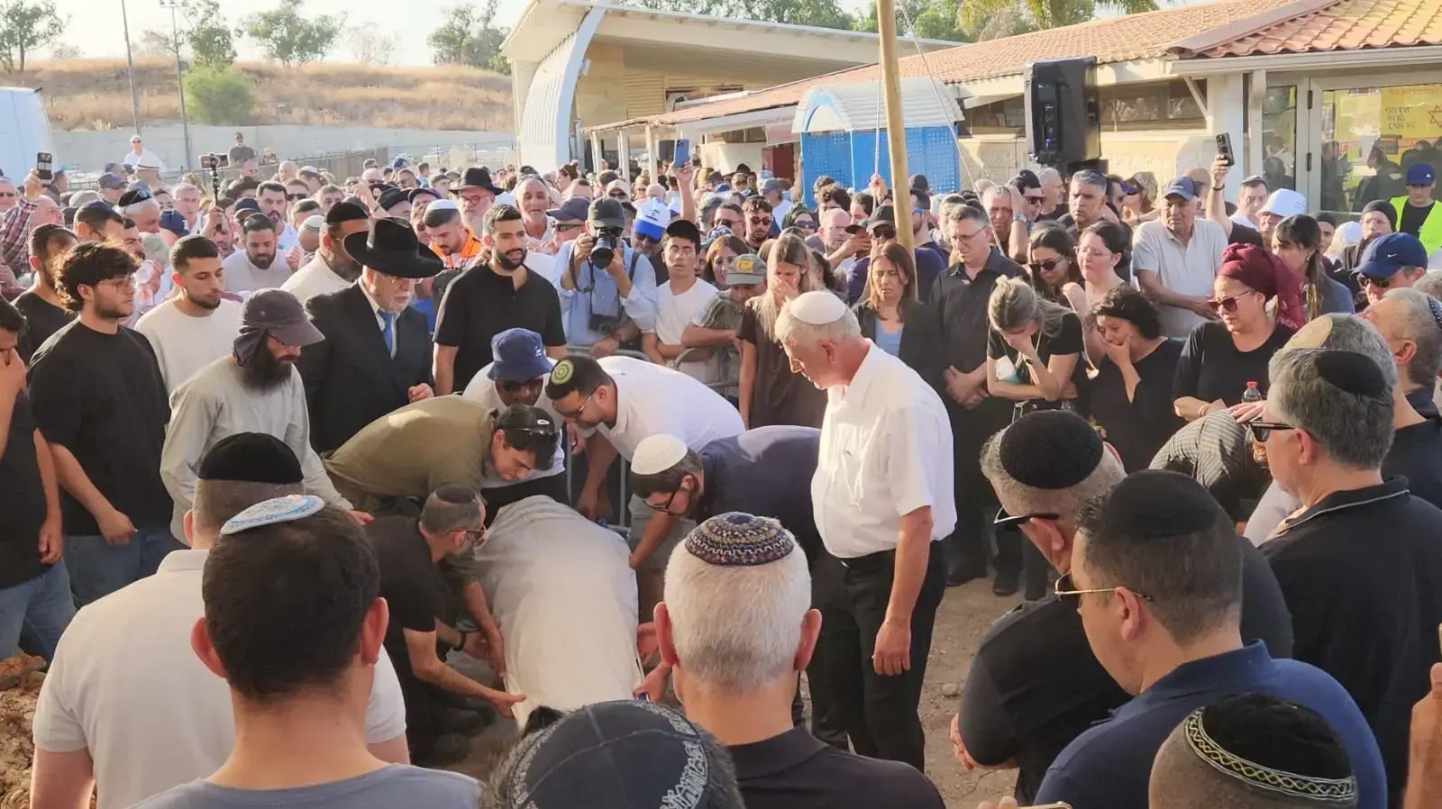 הלווית דוד לוי, בית שאן, 3 ביוני 2024 הלווית דוד לוי, בית שאן, 3 ביוני 2024