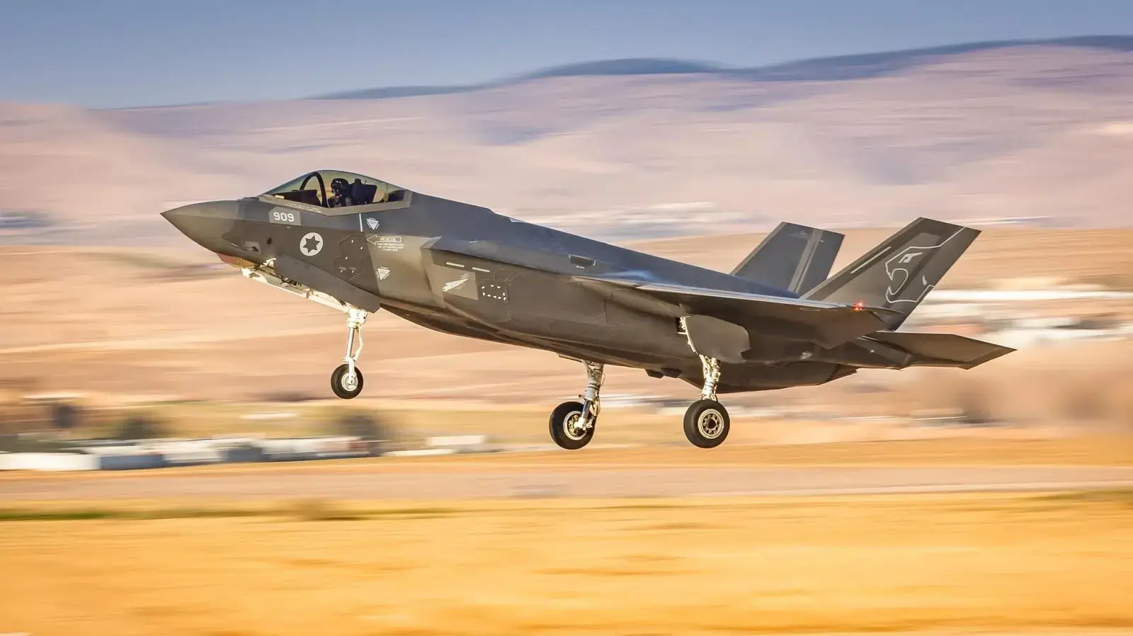 מטוס ה"אדיר" F35 מטוס ה"אדיר" F35