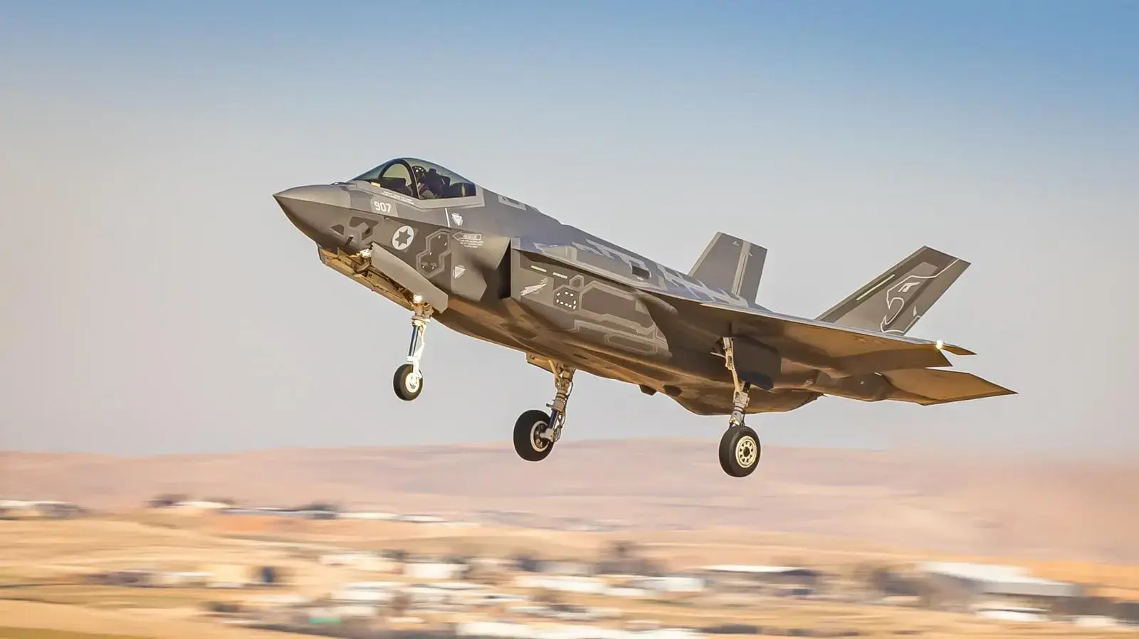 מטוס ה"אדיר" F35 מטוס ה"אדיר" F35