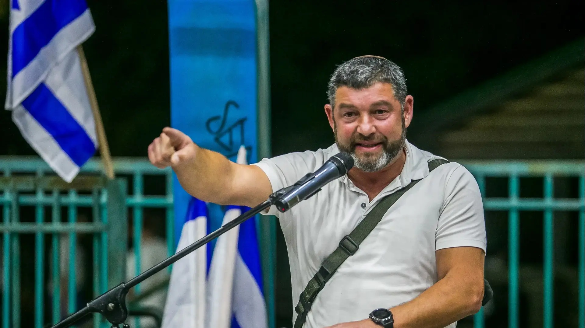 תא״ל עופר וינטר מדבר בכנס יום ירושלים, אריאל, 4 ליוני 2024 תא״ל עופר וינטר מדבר בכנס יום ירושלים, אריאל, 4 ליוני 2024