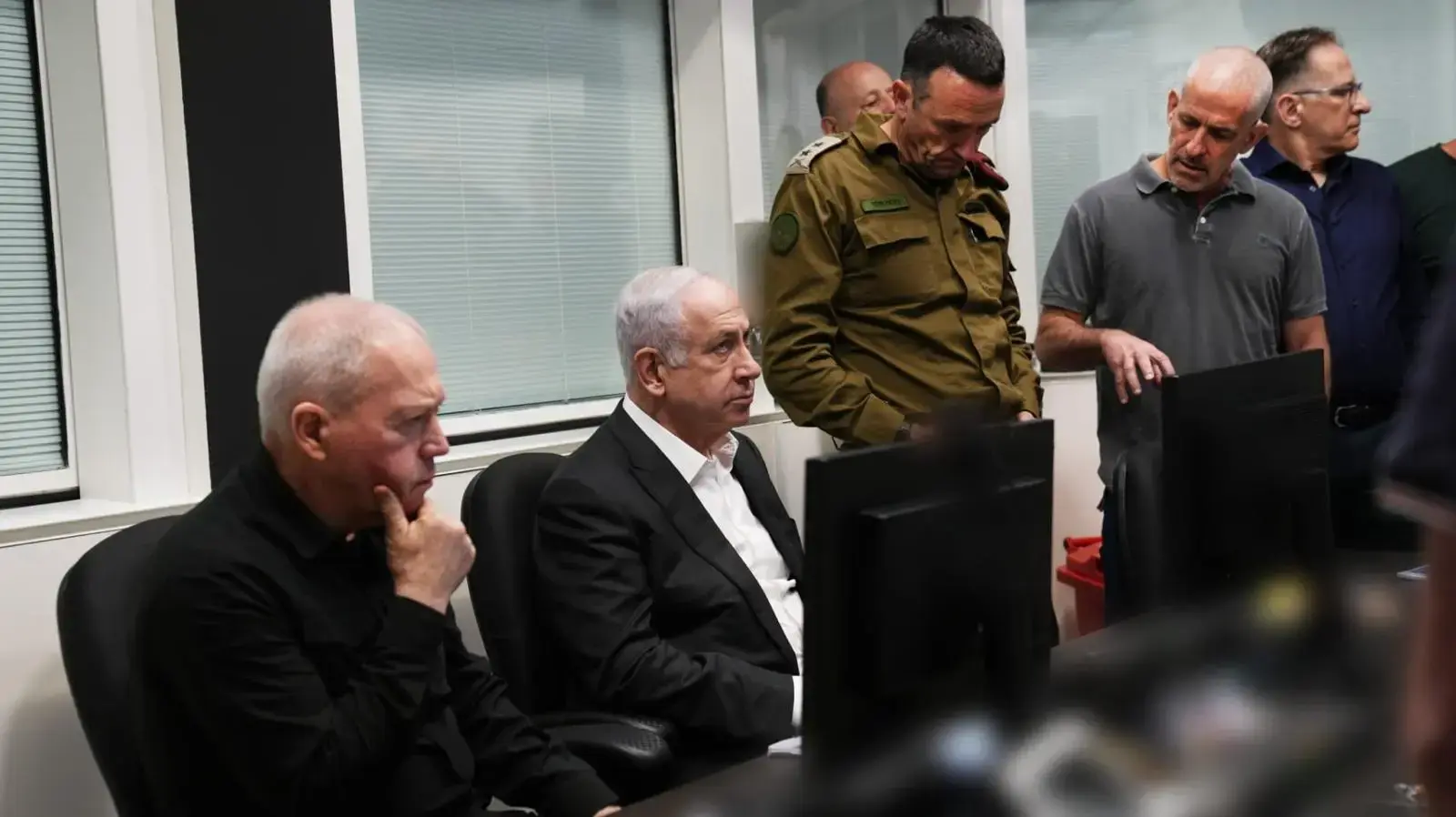 תמונות ראשונות מחמ״ל המבצעים המיוחדים של השב״כ אשר ממנו נוהל המבצע לחילוצם של החטופים. תמונות ראשונות מחמ״ל המבצעים המיוחדים של השב״כ אשר ממנו נוהל המבצע לחילוצם של החטופים.
