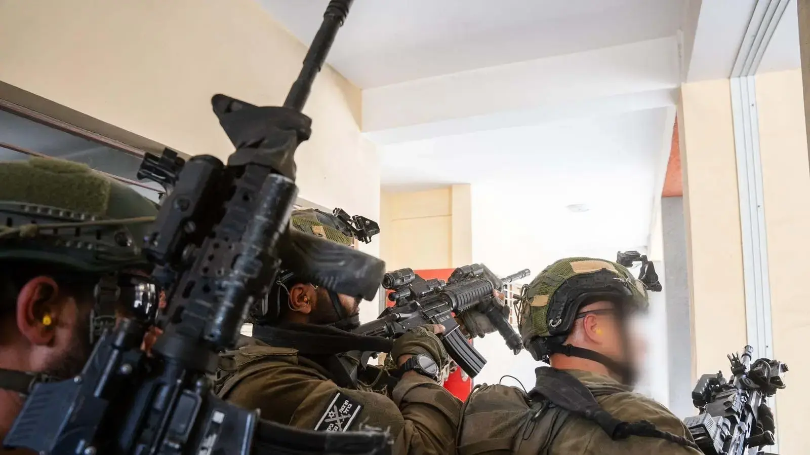 מבצע ארנון: כך נוהלה הפעולה מחפ״ק הפיקוד ואוגדה 98 בדרום הארץ.9ביוני 2024 מבצע ארנון: כך נוהלה הפעולה מחפ״ק הפיקוד ואוגדה 98 בדרום הארץ.9ביוני 2024